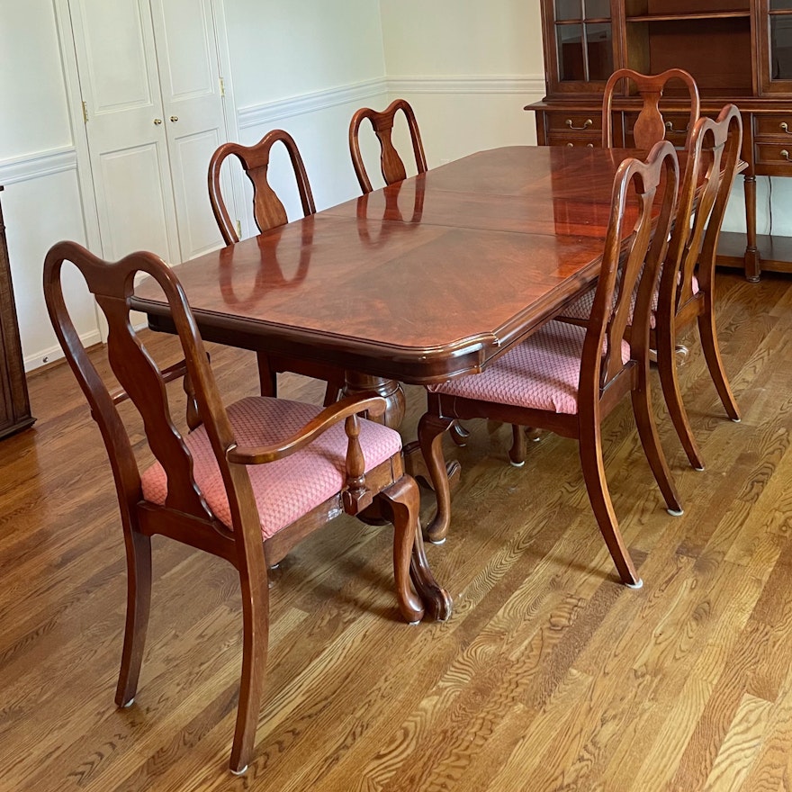 Mahogany Double-Pedestal Dining Table with Queen Anne Style Dining Chairs