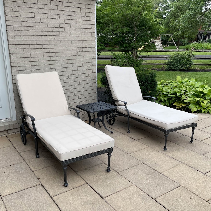 Patio Chaise Lounge Chairs and Cushions with Side Table