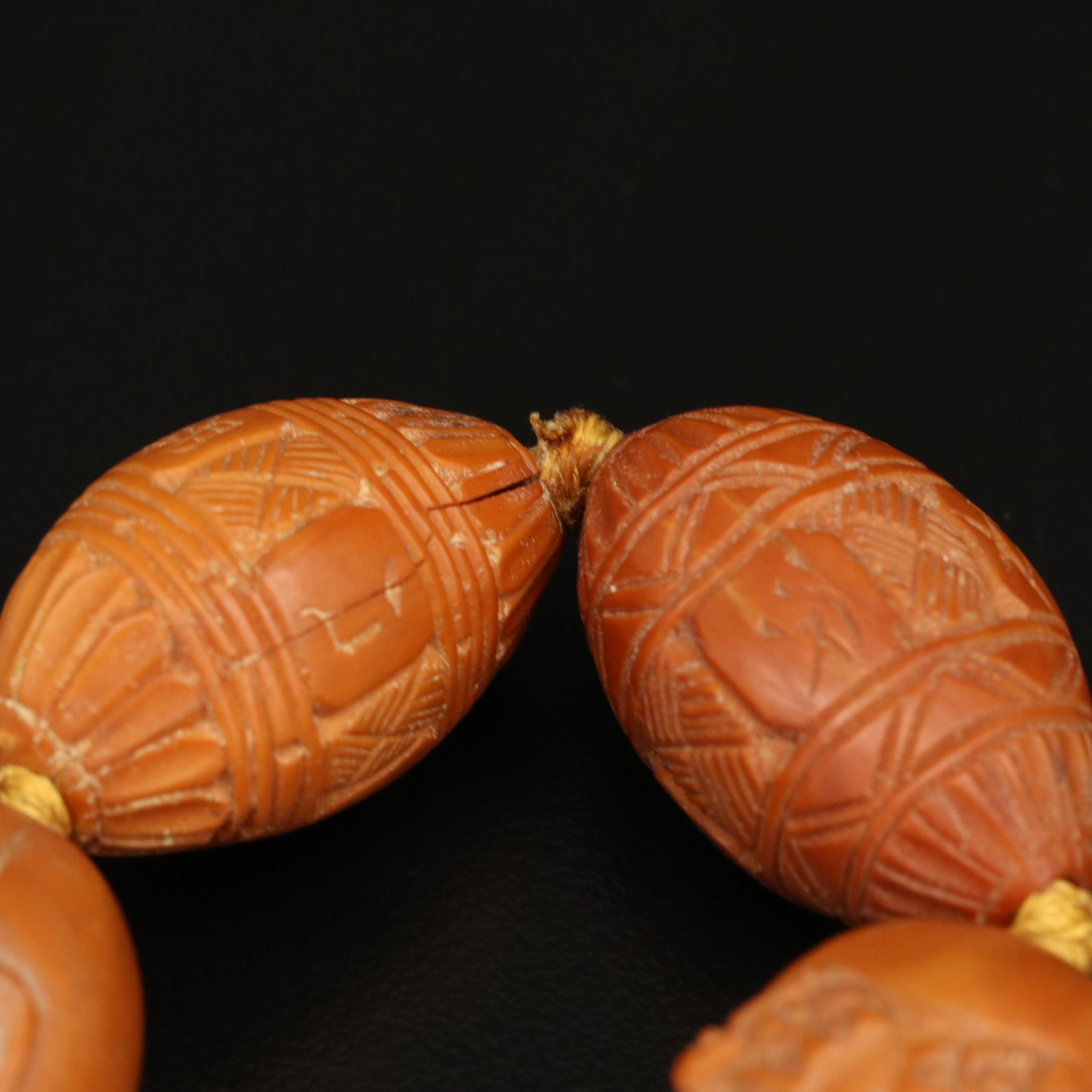Chinese Hand Carved Eighteen Buddhist Lohan Arhat Face Prayer Beads