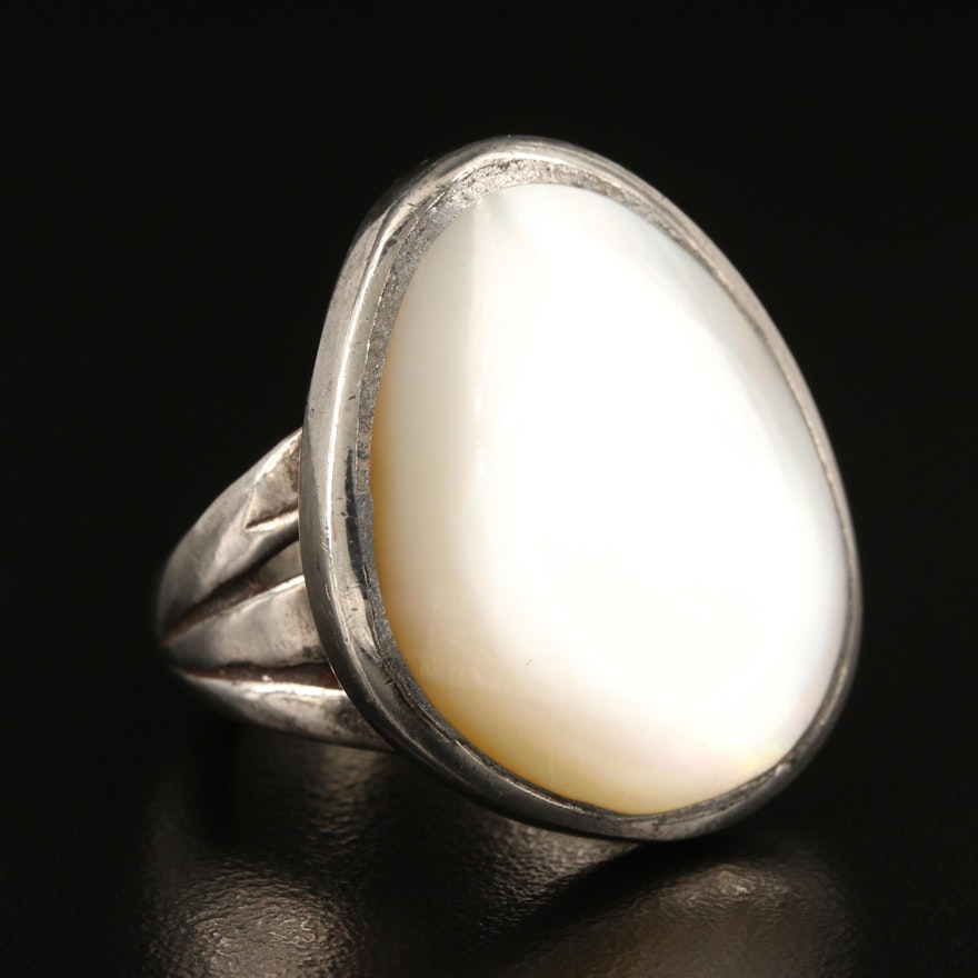 Sterling Silver Mother of Pearl Ring