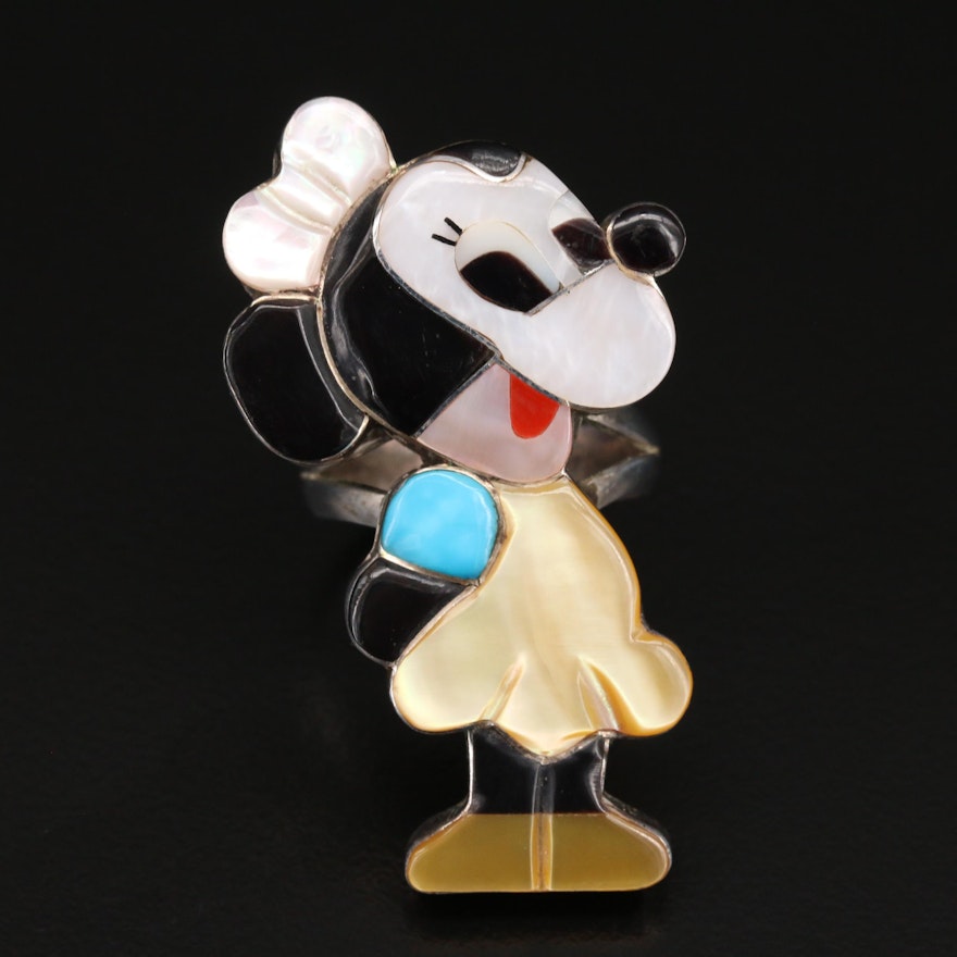 Paula Leekity Zuni Sterling Mother of Pearl and Black Onyx Mouse Ring