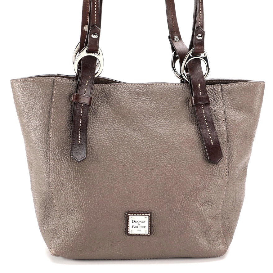 Dooney & Bourke Shoulder Bag in Pebble Grain Leather