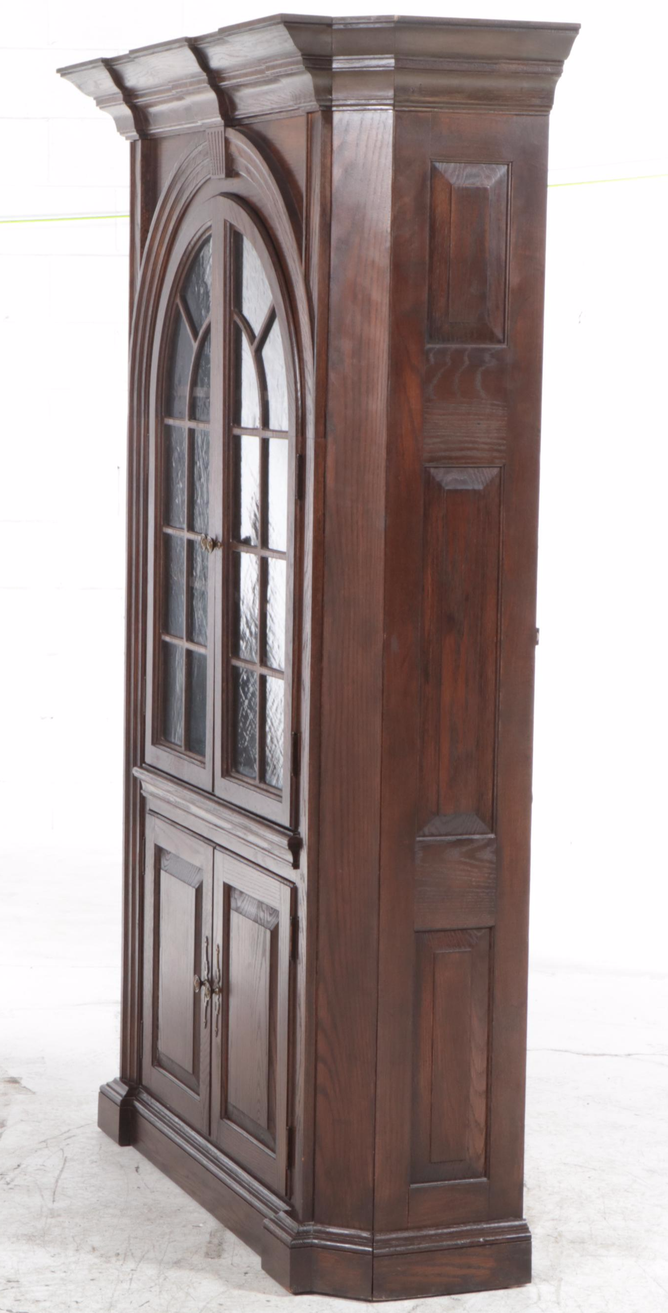 Cushman Classics Oak Illuminated China Cabinet, circa 1970
