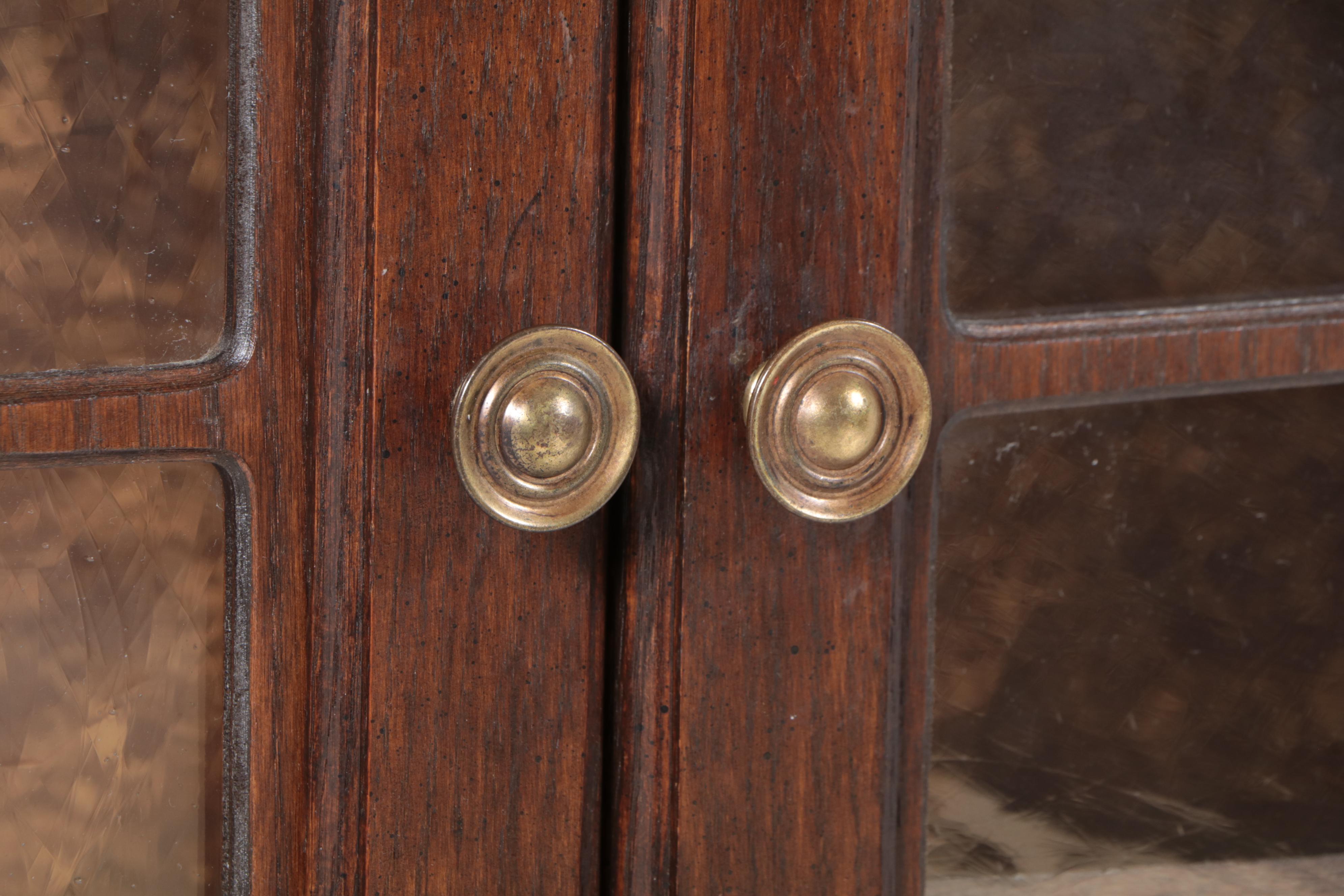 Cushman Classics Oak Illuminated China Cabinet, circa 1970