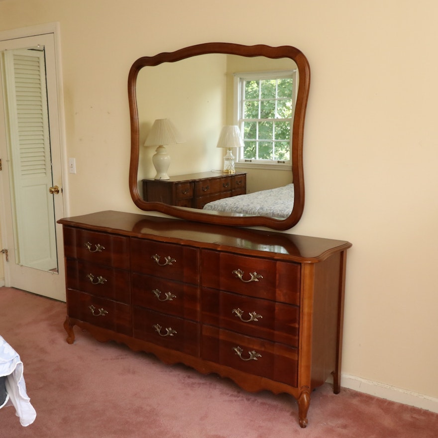 Broyhill French Provincial Style Nine-Drawer Wooden Dresser with Mirror