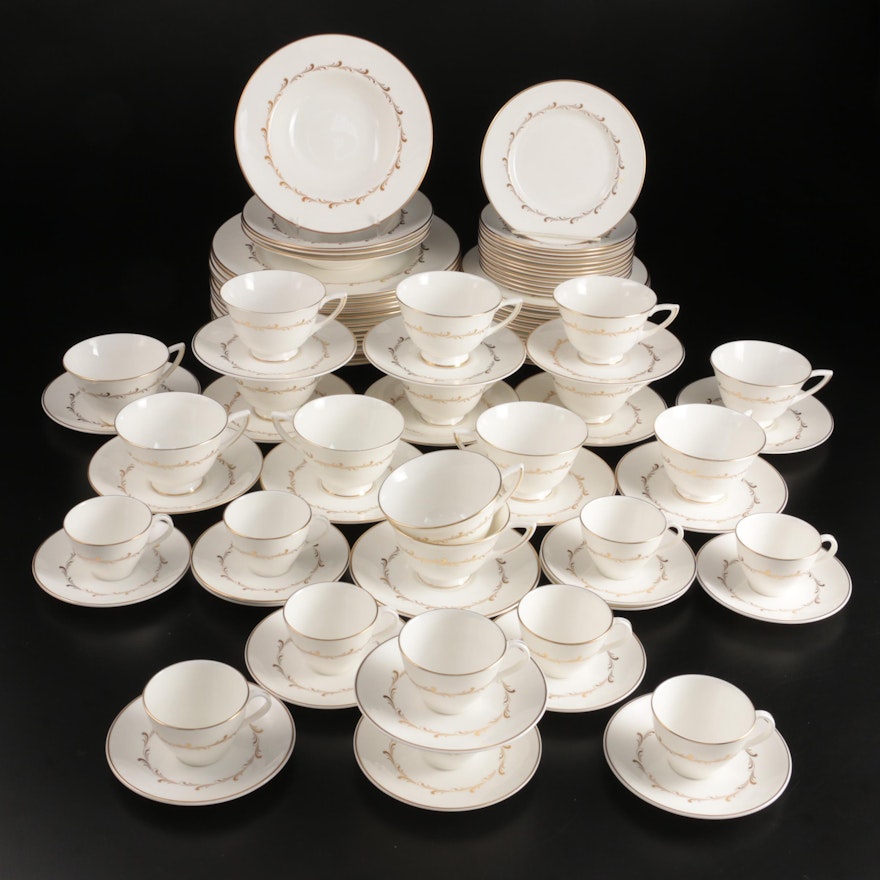 Royal Doulton "Rondo" Bone China Dinnerware, Mid to Late 20th Century