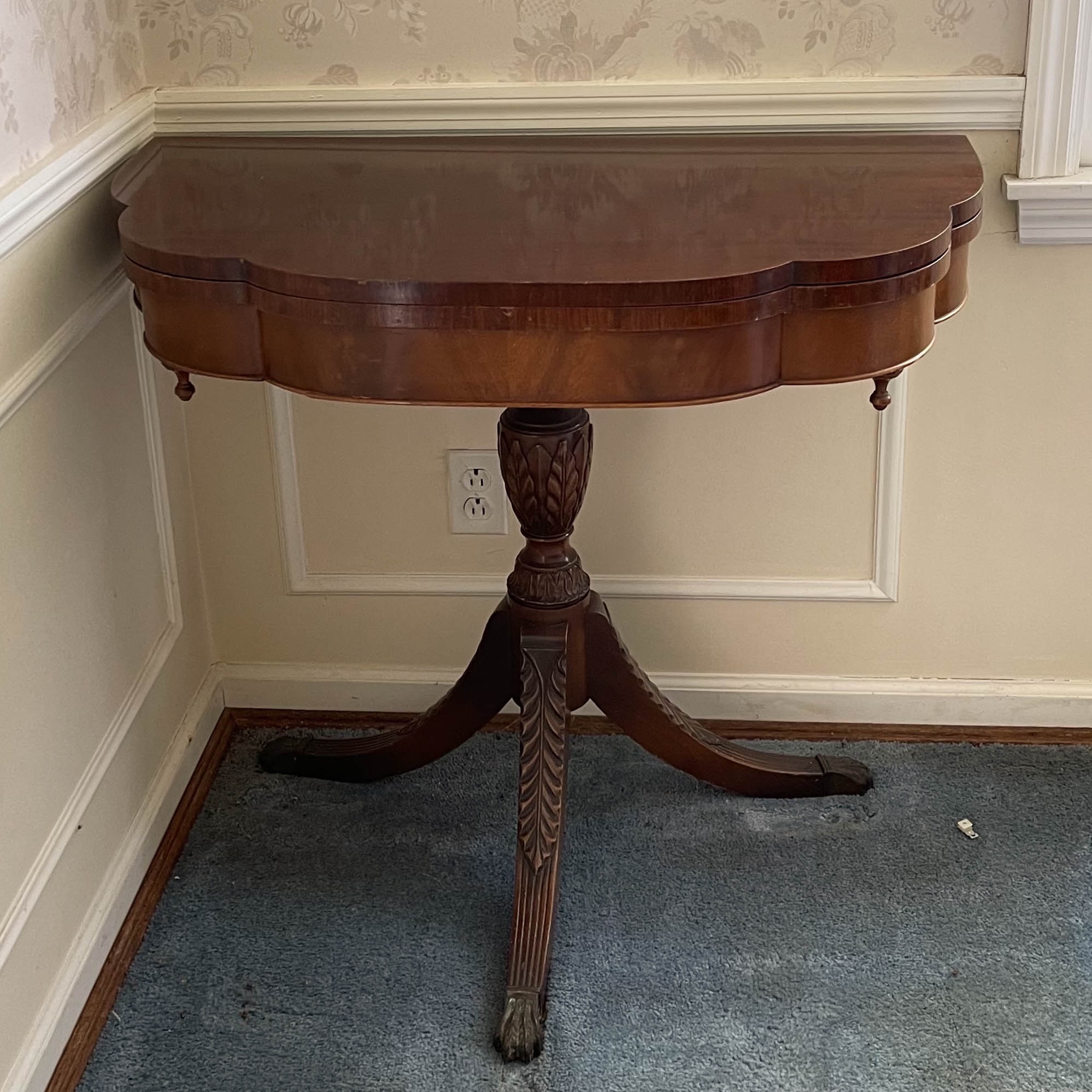 Warsaw Furniture Mfg. Co. Federal Style Mahogany Swivel-Top Games Table