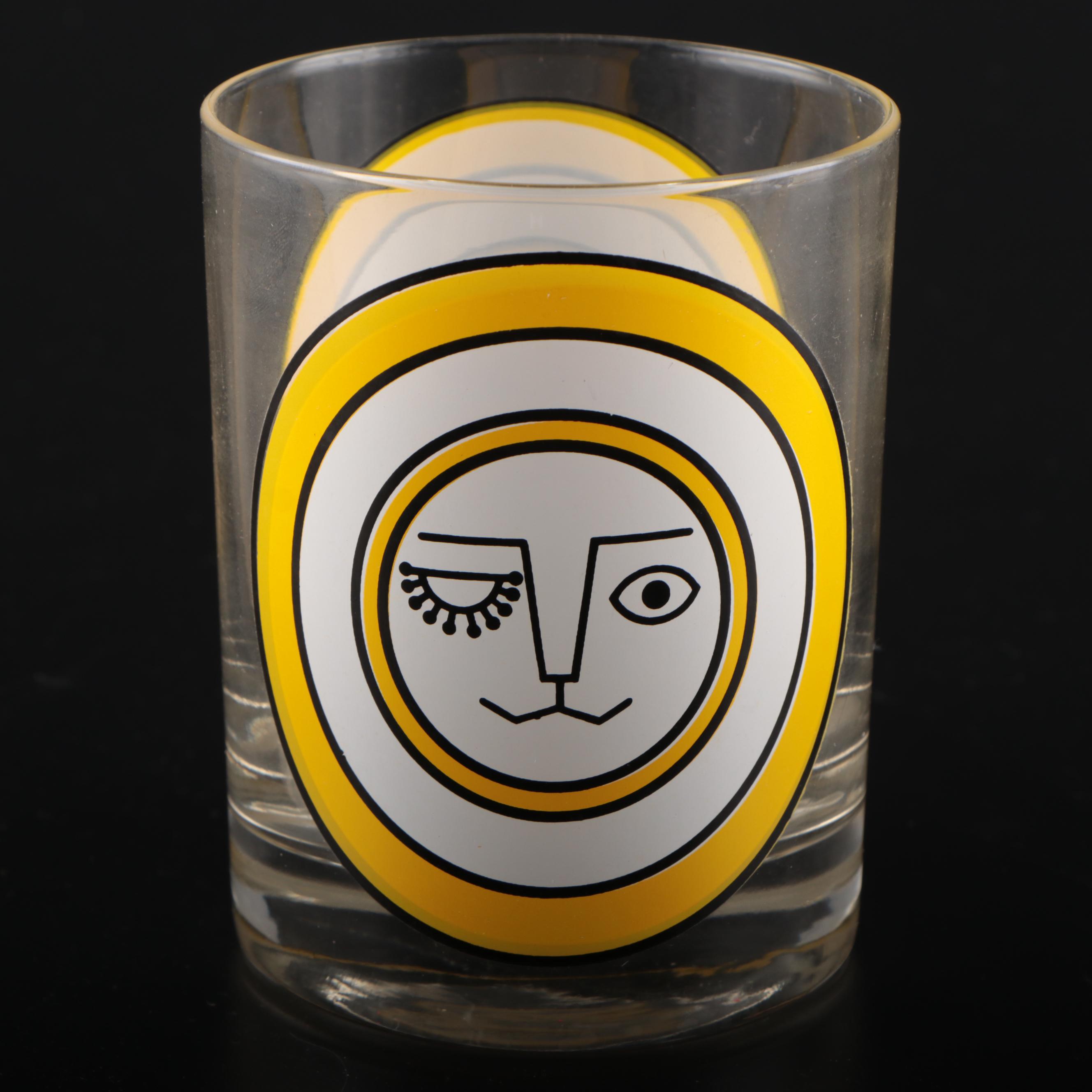 Taste Setter Collection Winking Lion Dinner Plates with Tumblers and Mugs