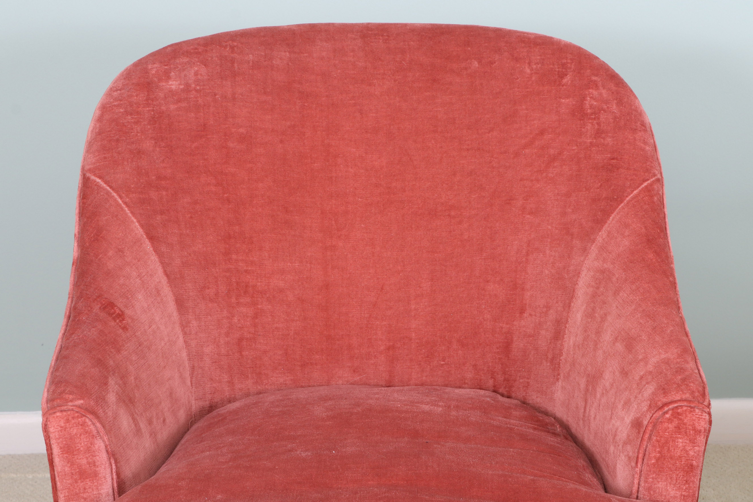 Baker Furniture Louis XVI Style Velveteen Chaise Lounge, Late 20th Century