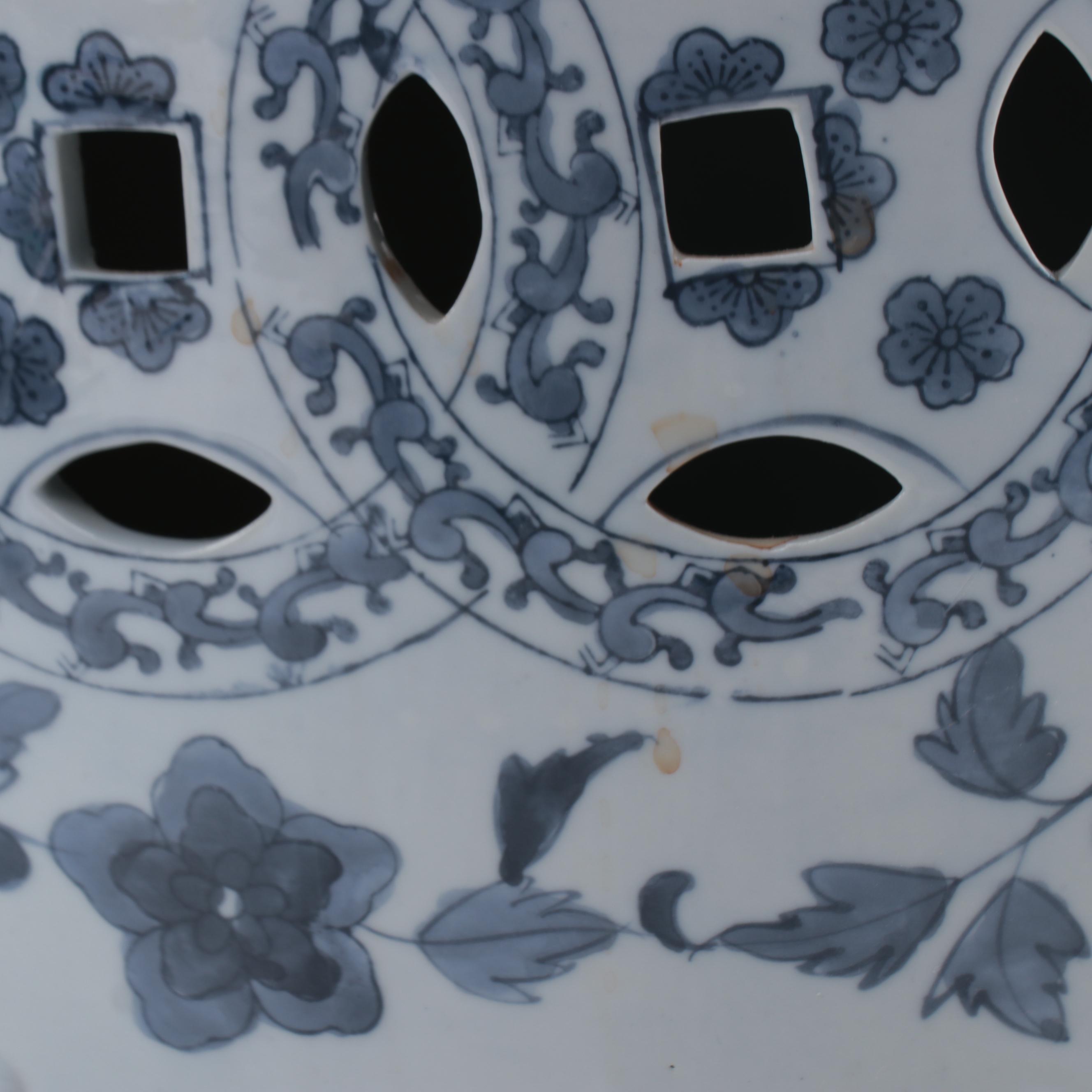 Chinese Dragon Motif Blue and White Ceramic Garden Stool