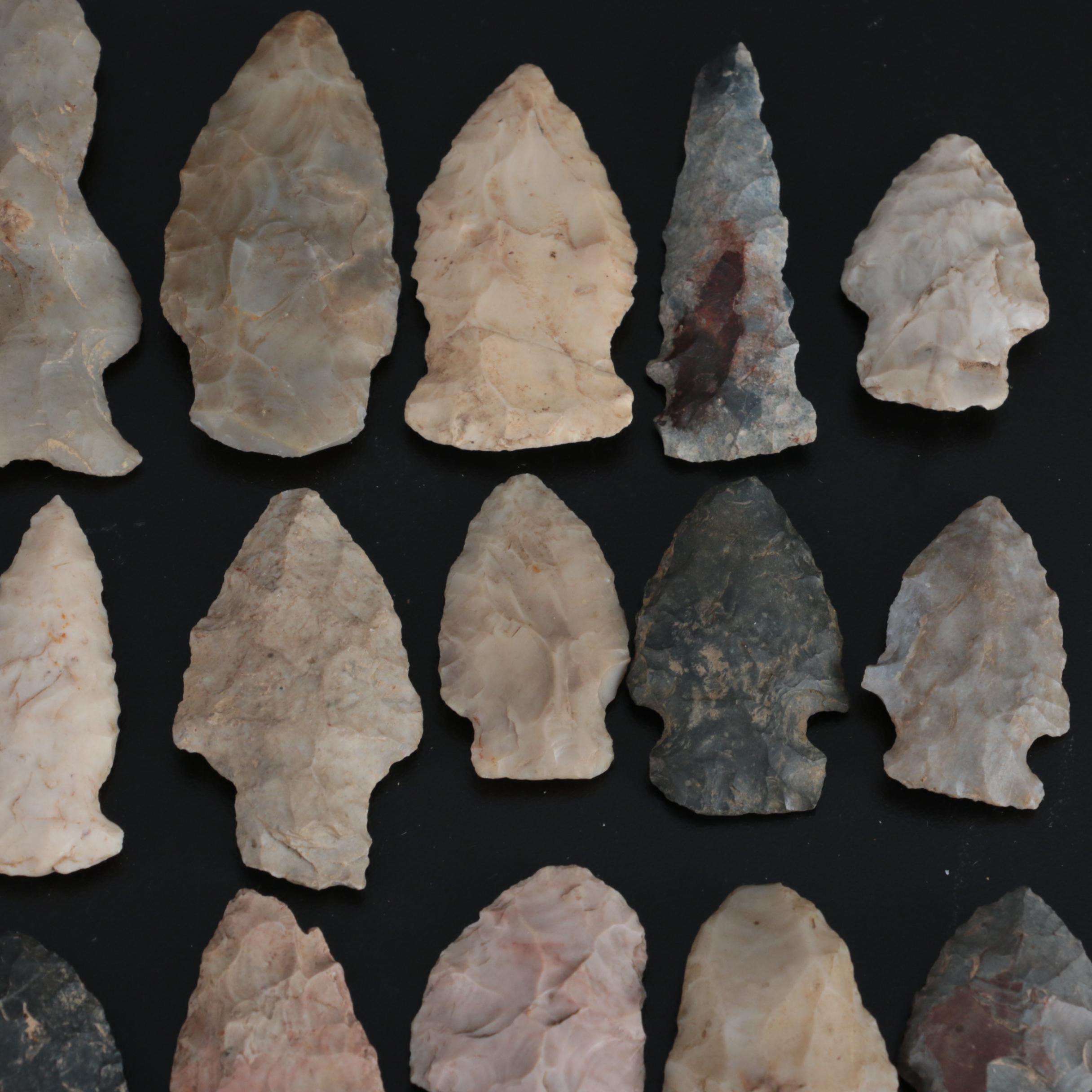25 Native American Corner and Side Notched Projectile Points