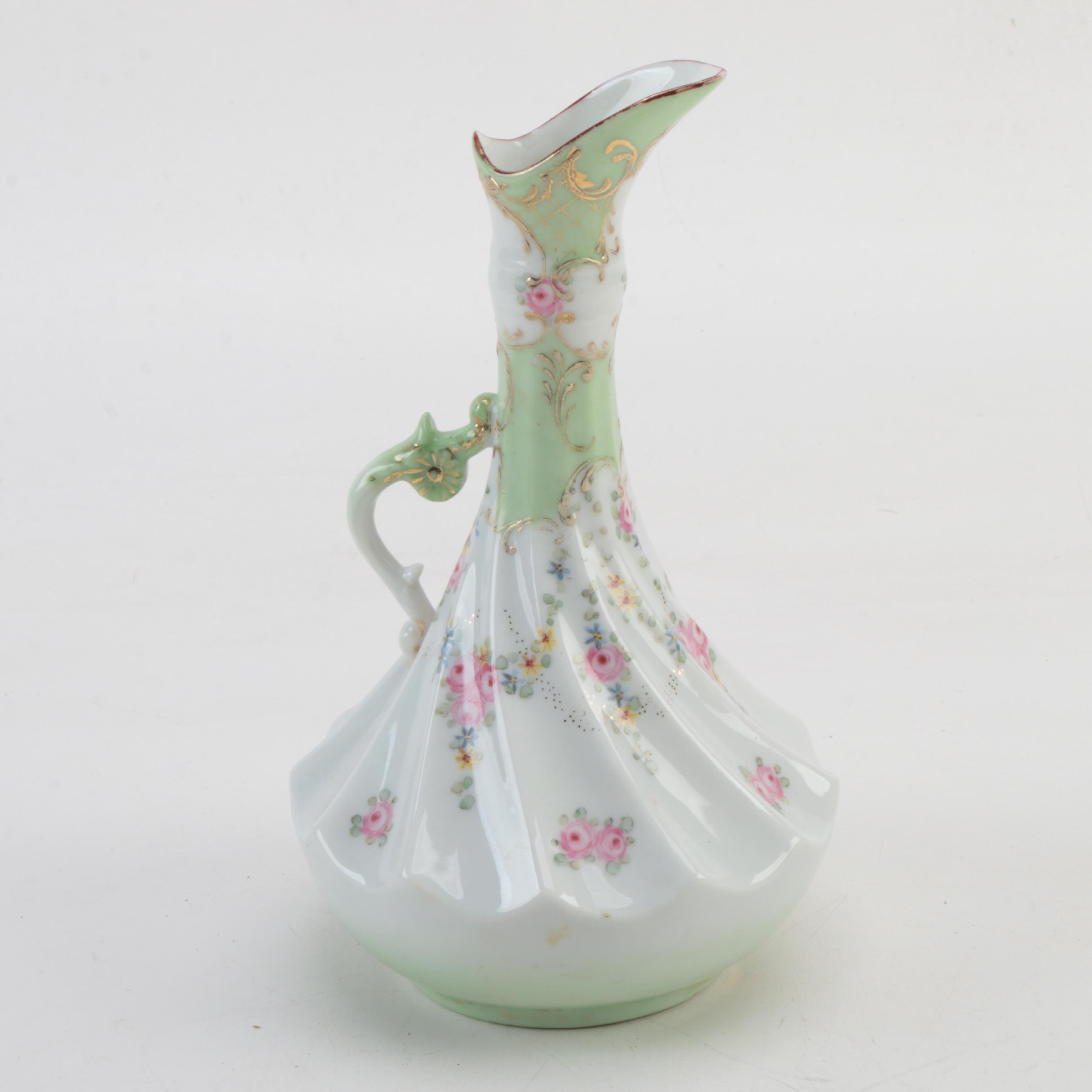 Haviland & Co. Limoges Oyster Plates with Other Porcelain Serveware