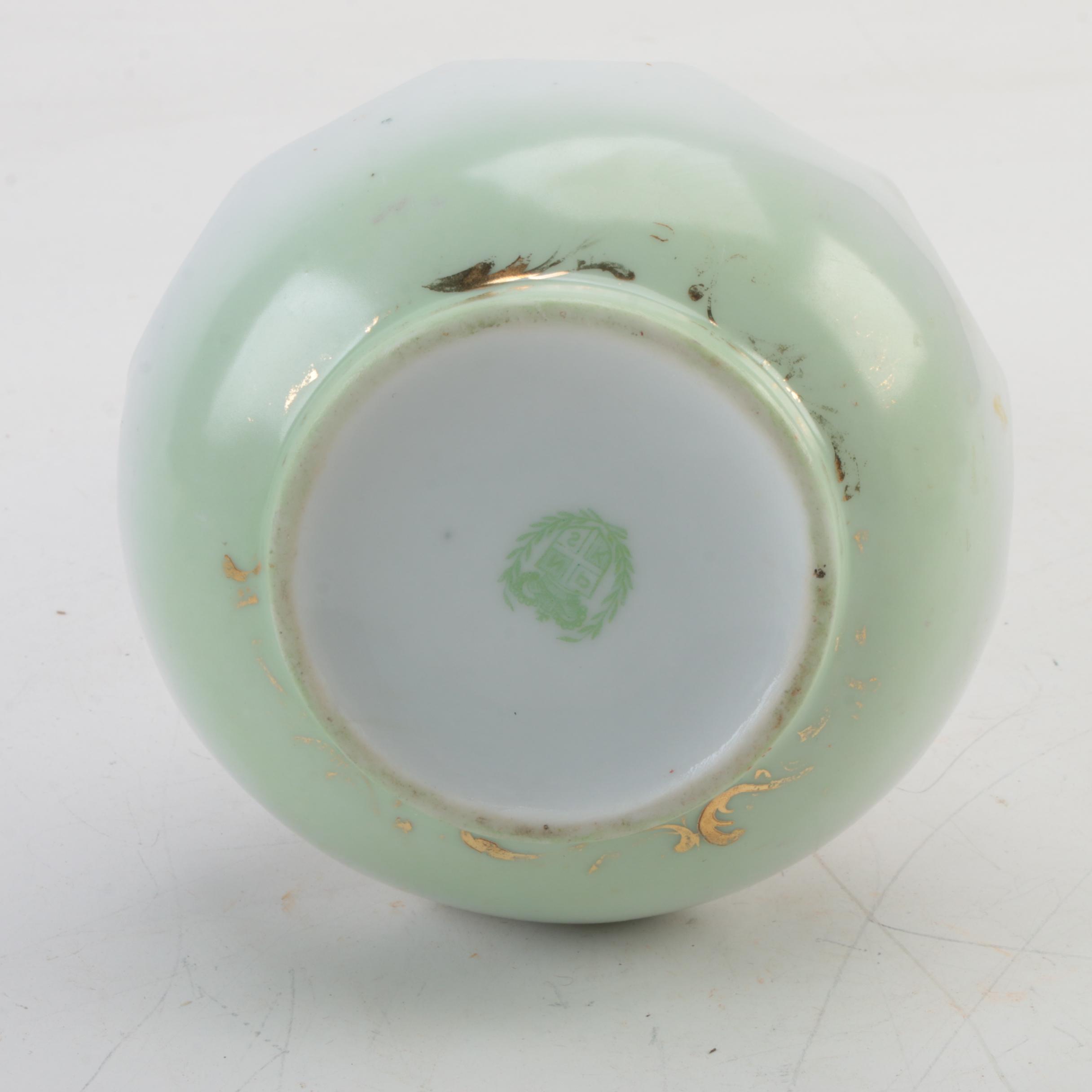 Haviland & Co. Limoges Oyster Plates with Other Porcelain Serveware