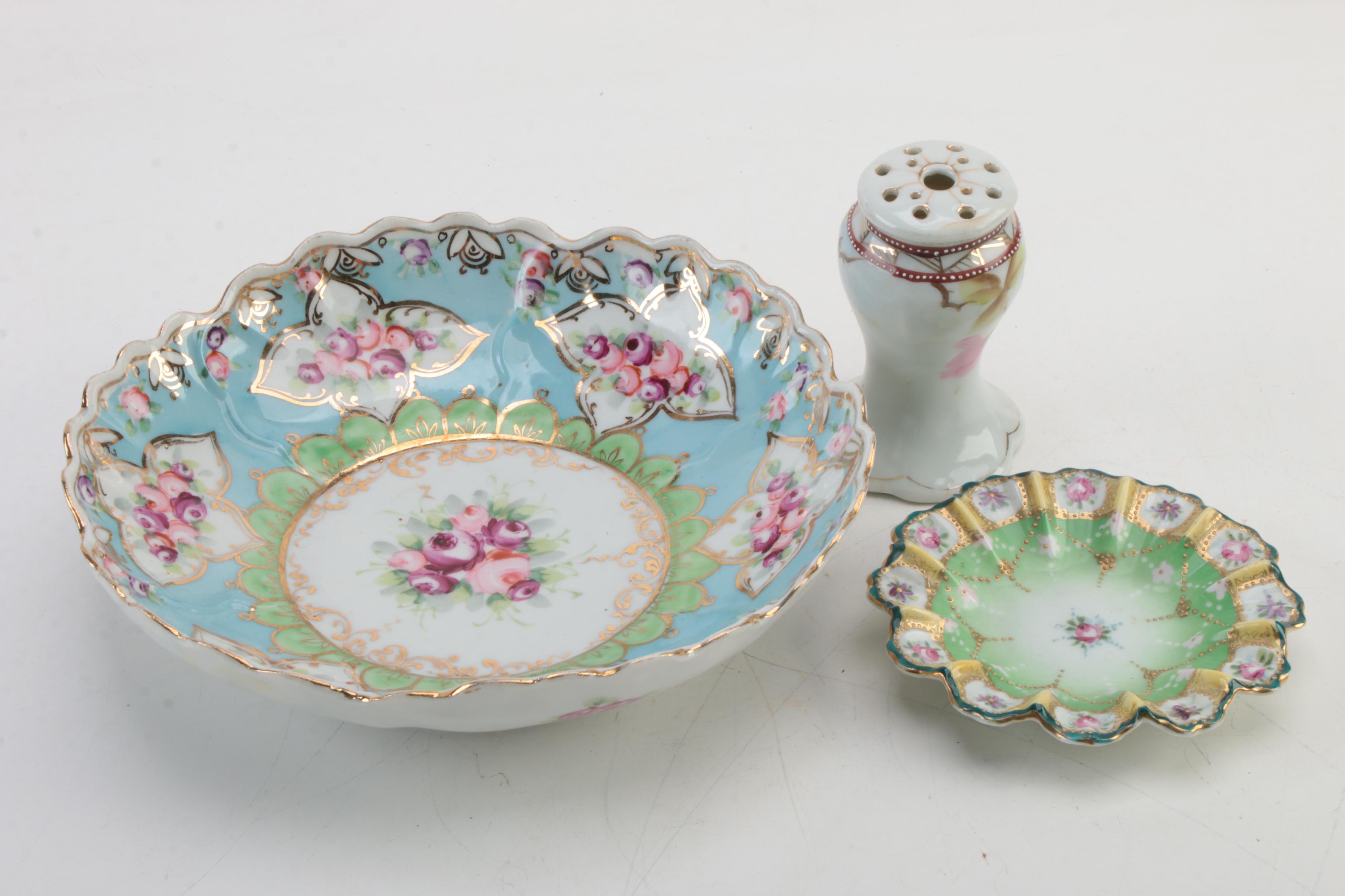 Haviland & Co. Limoges Oyster Plates with Other Porcelain Serveware