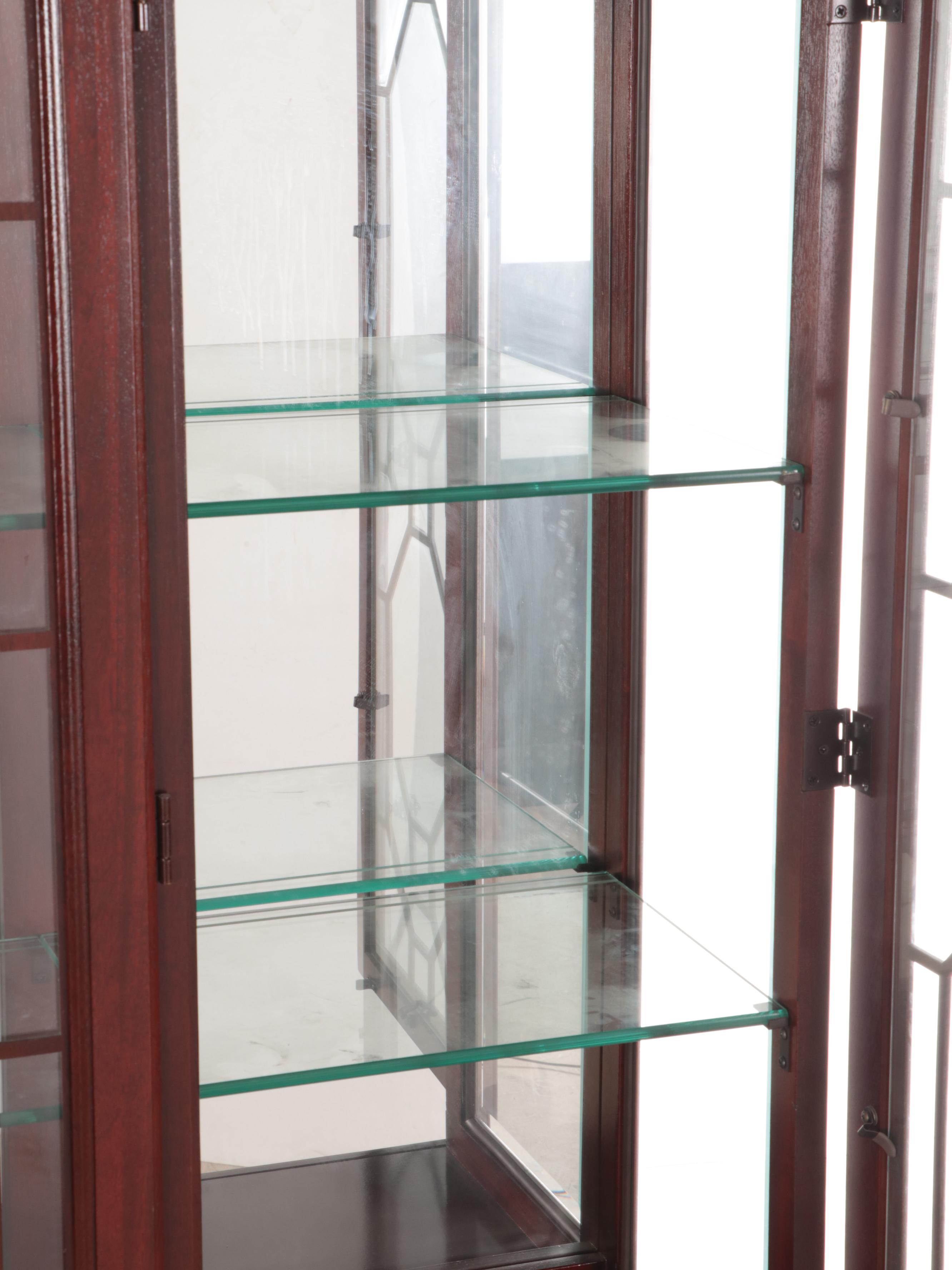 Stanley Furniture "Stoneleigh" Federal Style Mahogany Breakfront China Cabinet