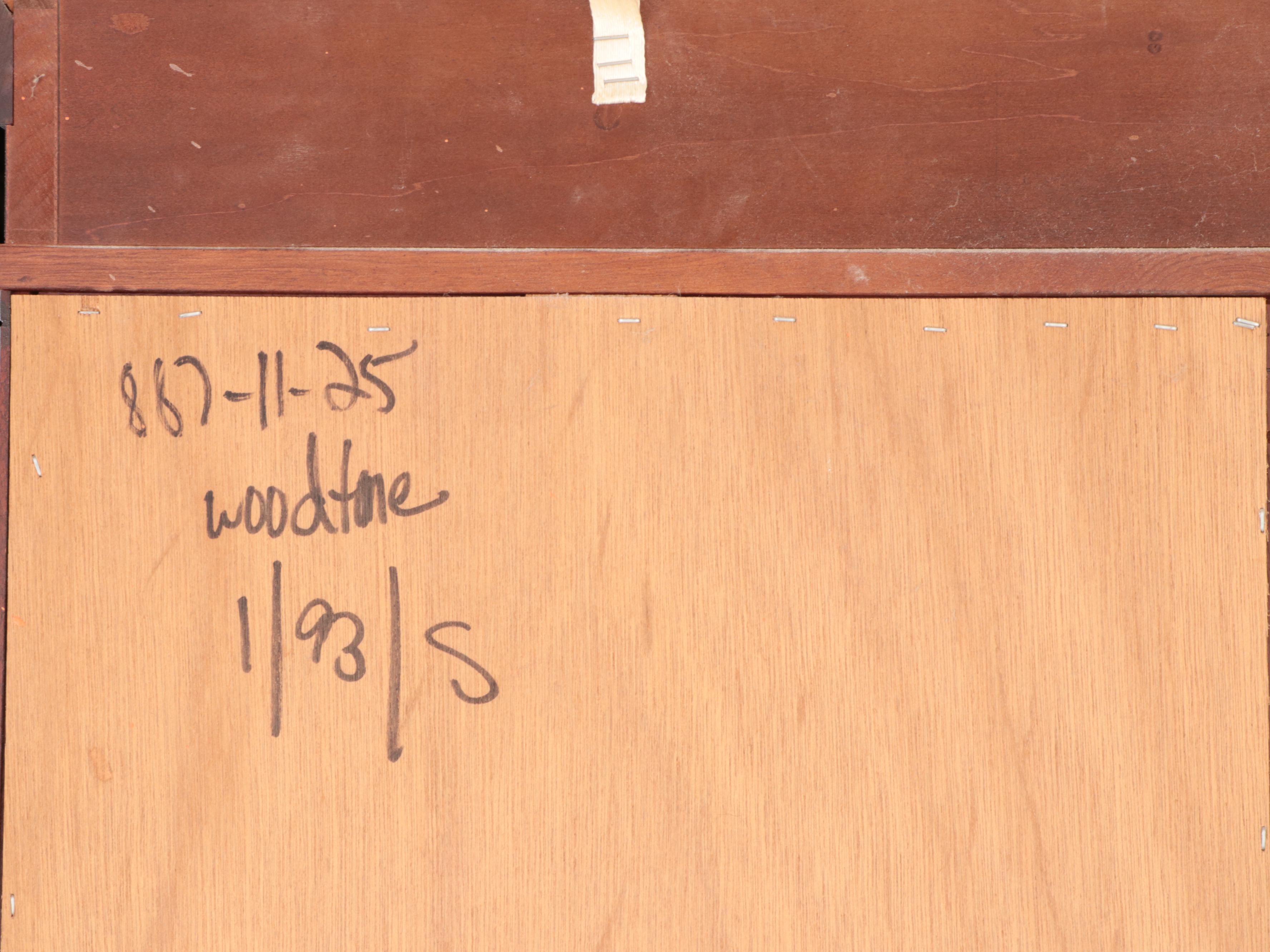 Stanley Furniture "Stoneleigh" Federal Style Mahogany Breakfront China Cabinet