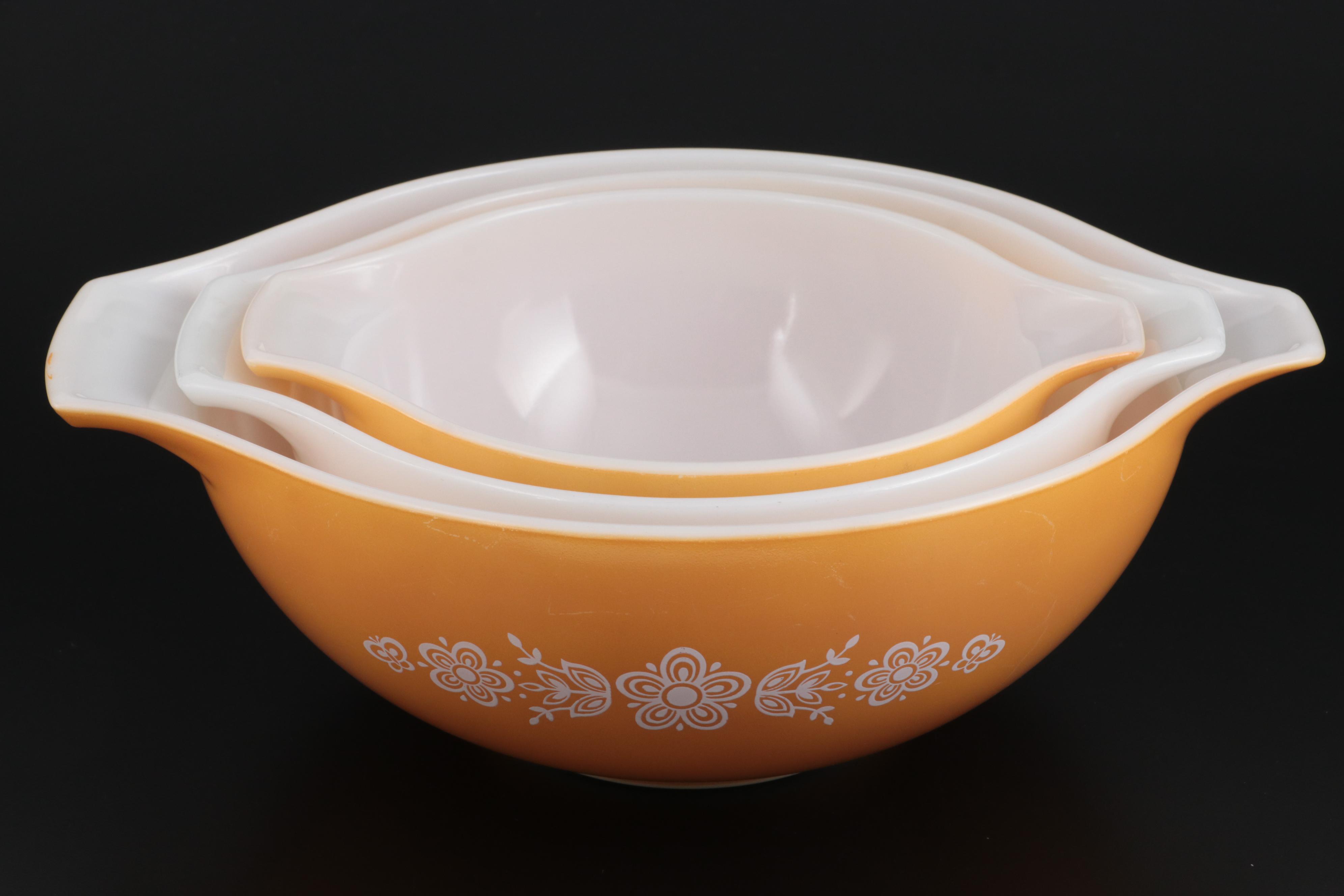 Pyrex "Butterfly Gold" Glass Nesting Bowls, 1972–1978