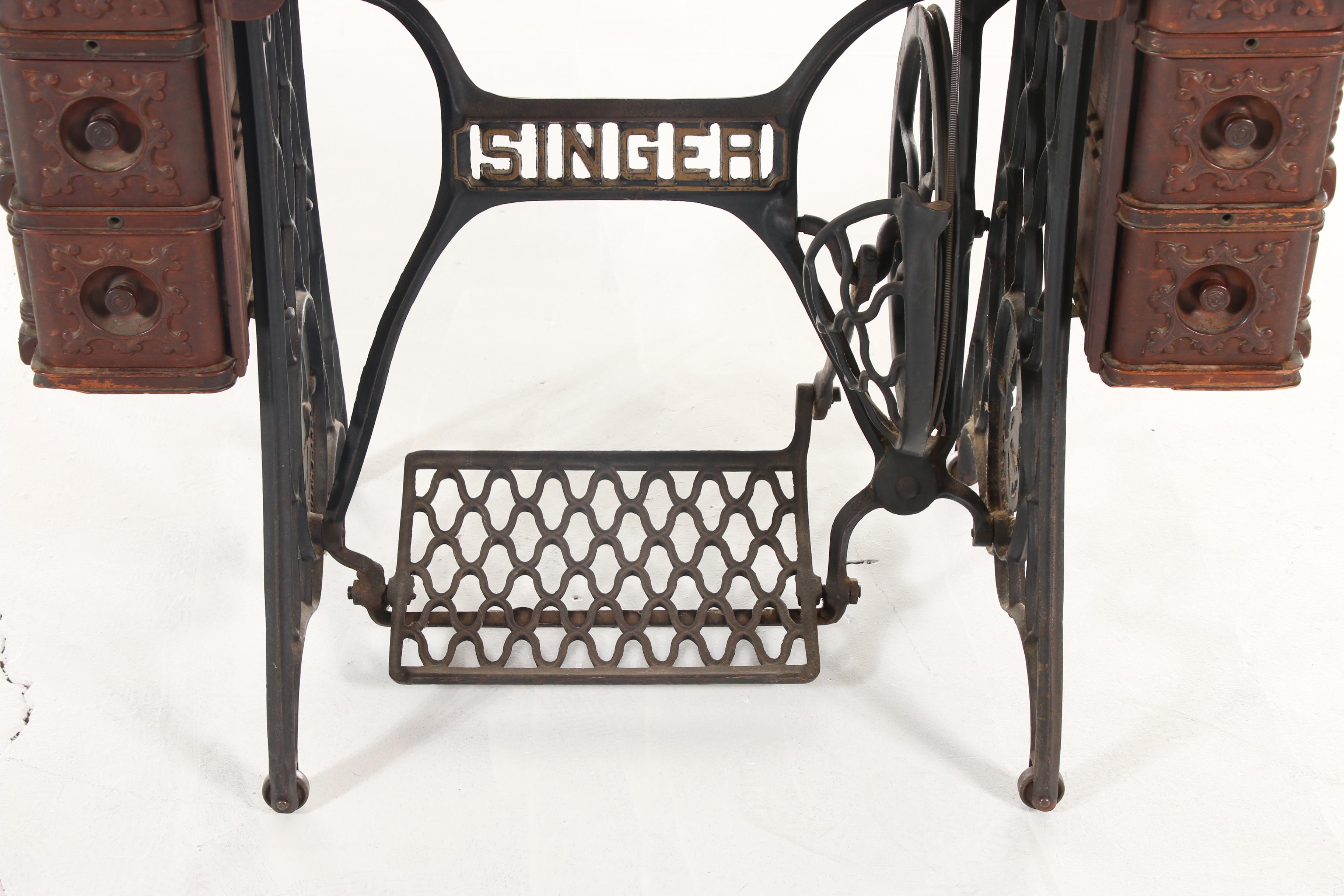 Singer Treadle Sewing Machine on Oak Cabinet, Early 20th Century