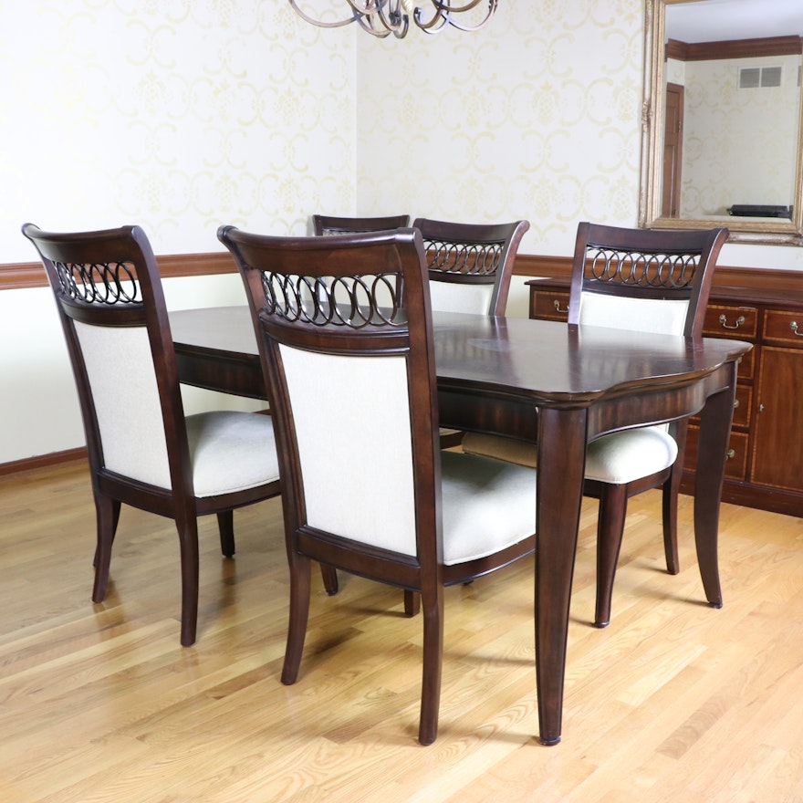 Home Meridian "Astor Park" Dark Cherry-Stained Dining Table and Chairs, 21st C.