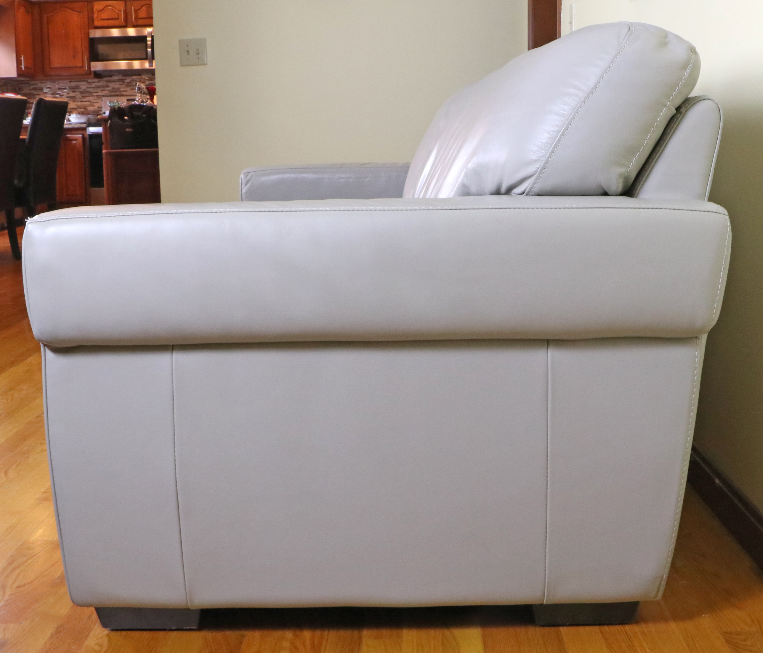 HTL Furniture Leather Sofa