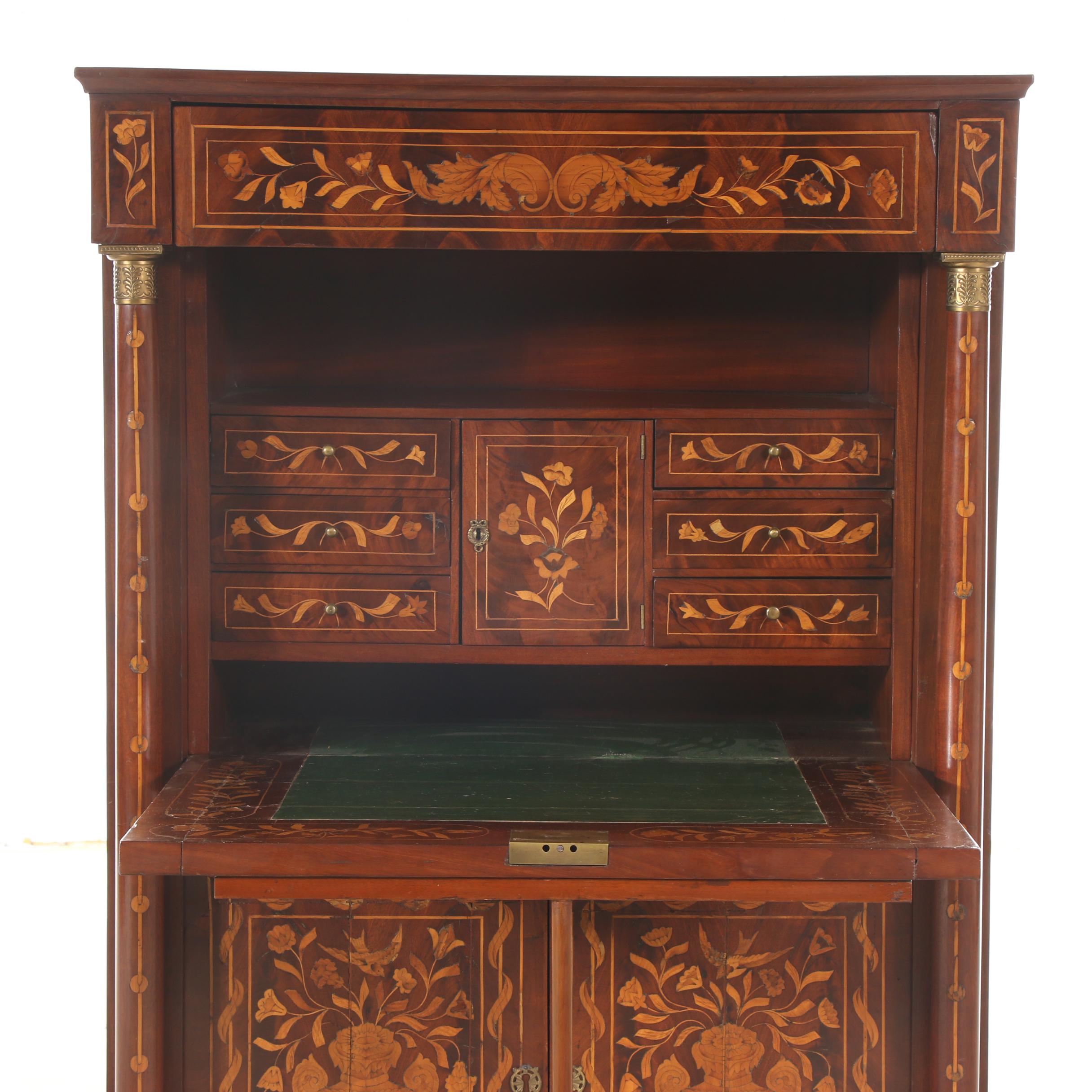 Dutch Marquetry and Walnut Secrétaire à Abattant, Early 20th Century