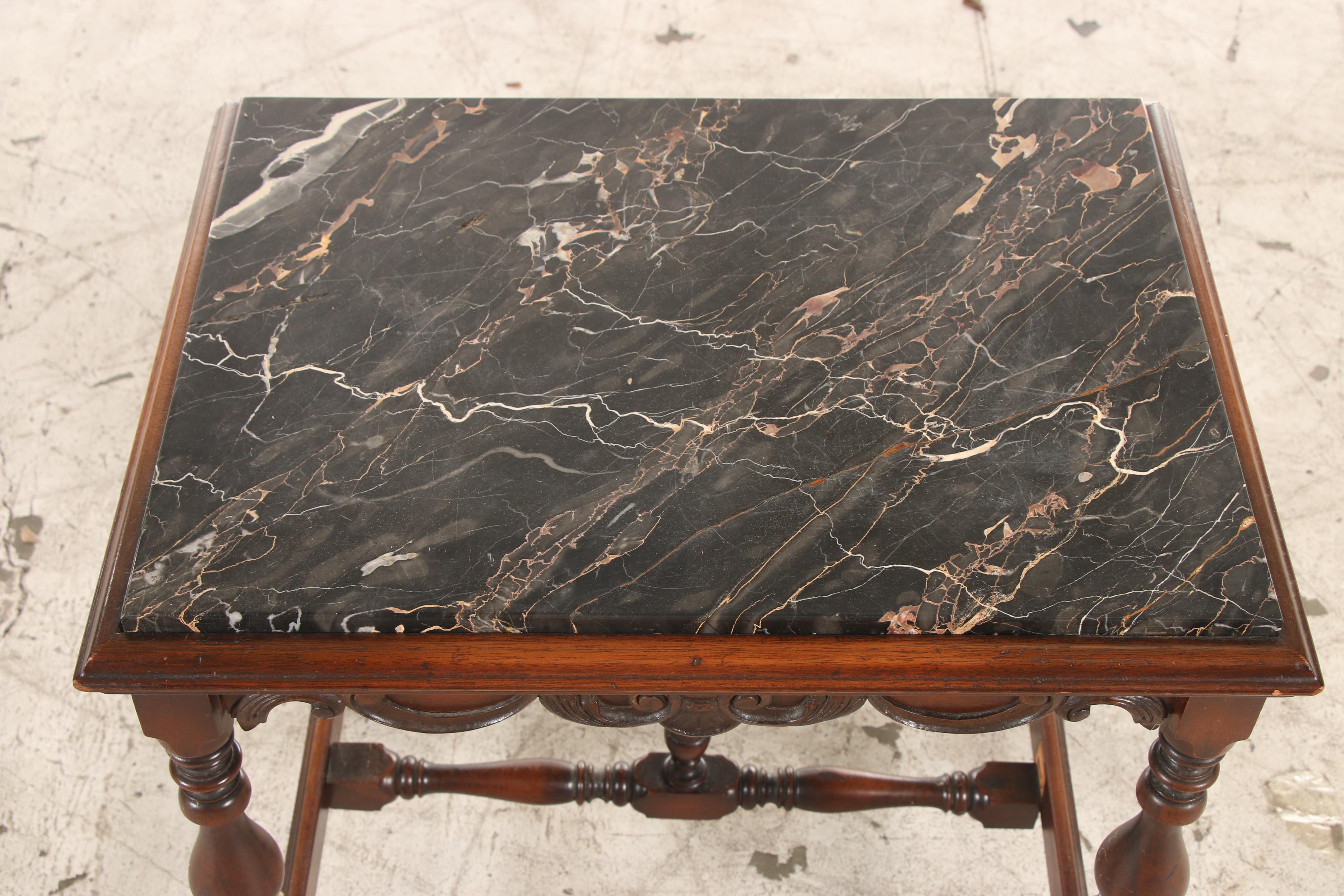 Knoxville Tables William and Mary Style Walnut and Marble Table, 20th C.