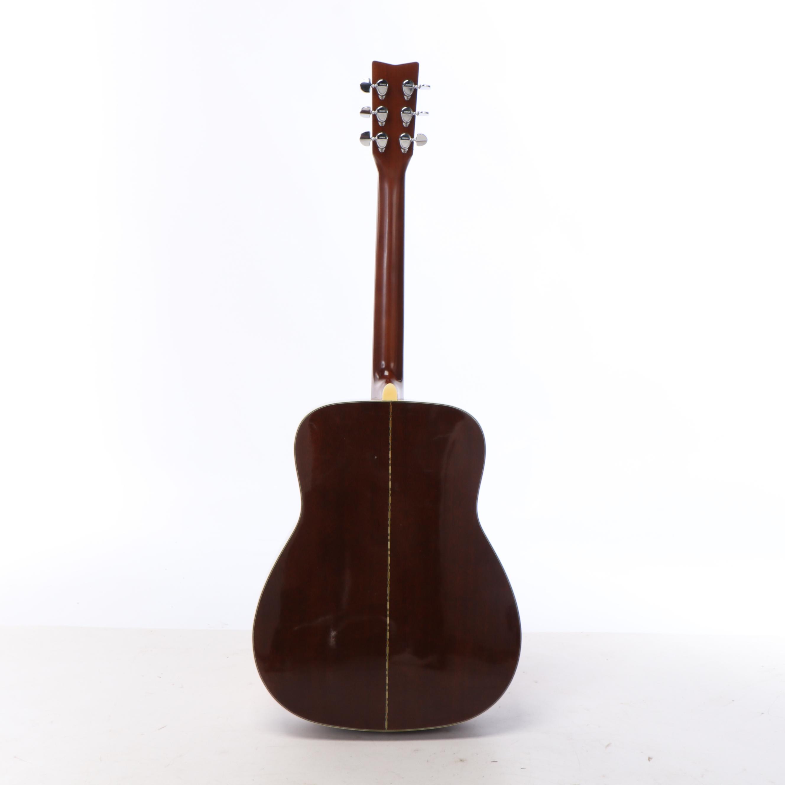 Yamaha Acoustic Dreadnought Guitar