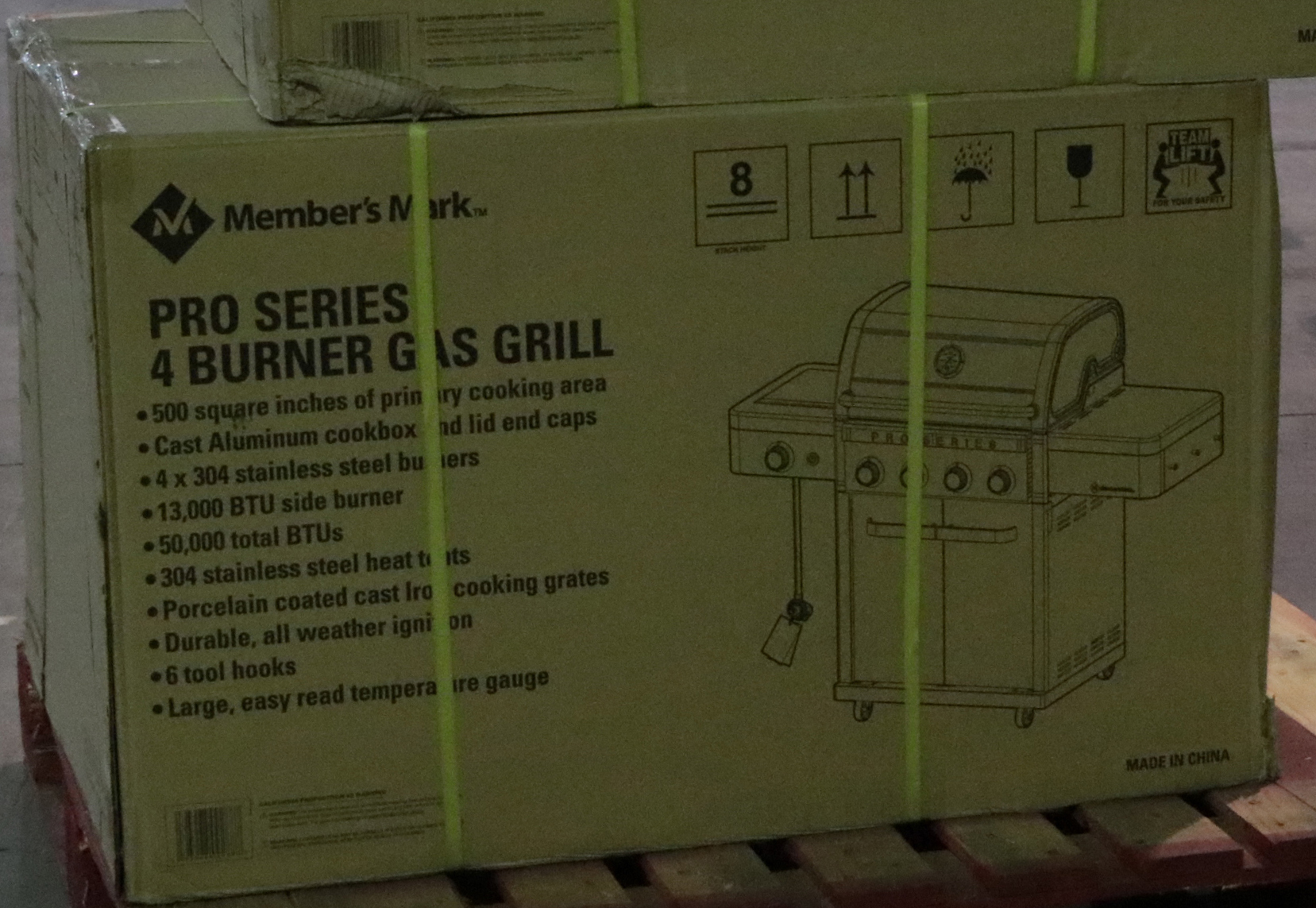 Member's Mark Pro Series 4-Burner Gas Grill