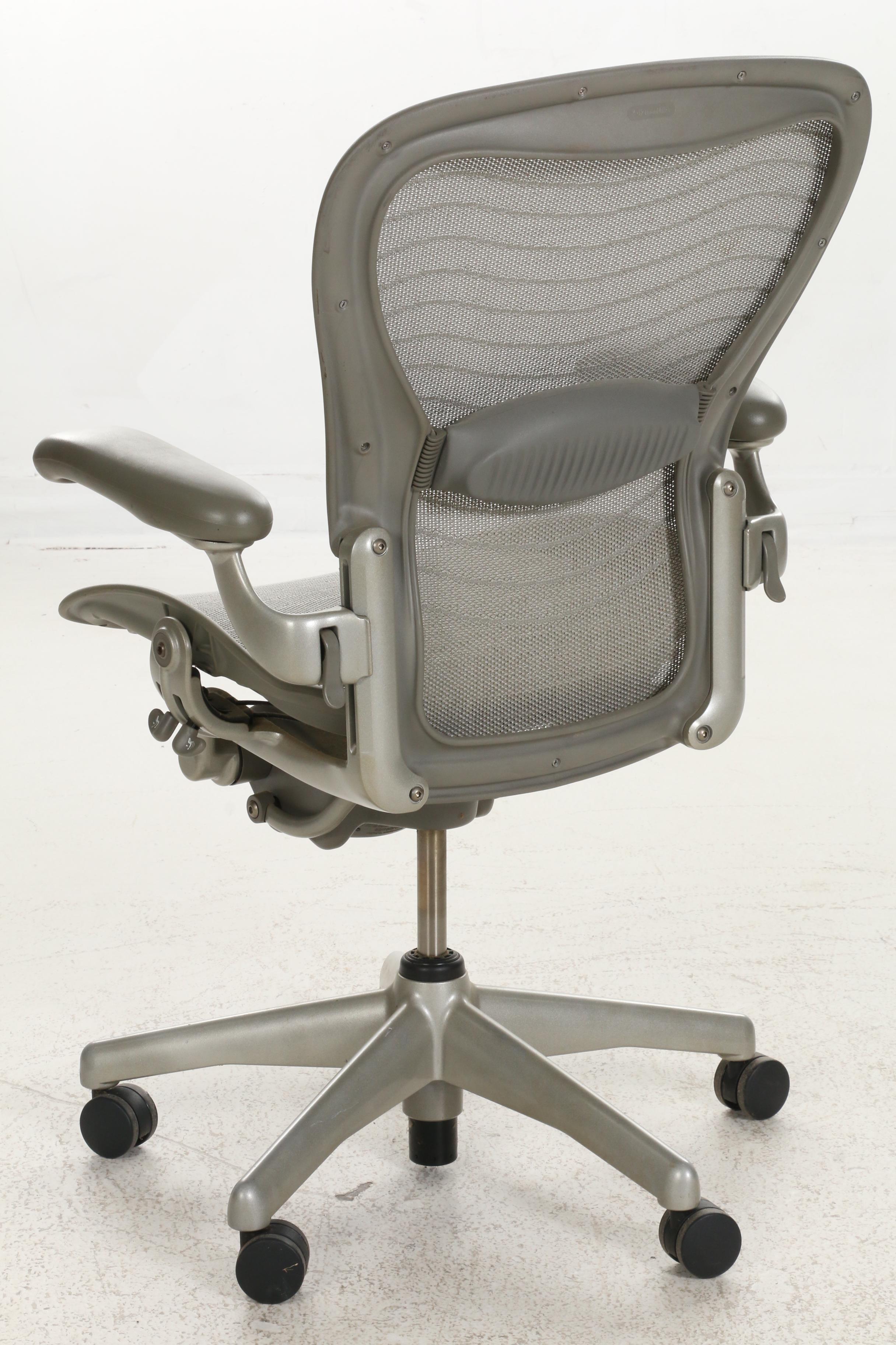 Herman Miller "Aeron" AE113AWC Grey Office Chair, 2006