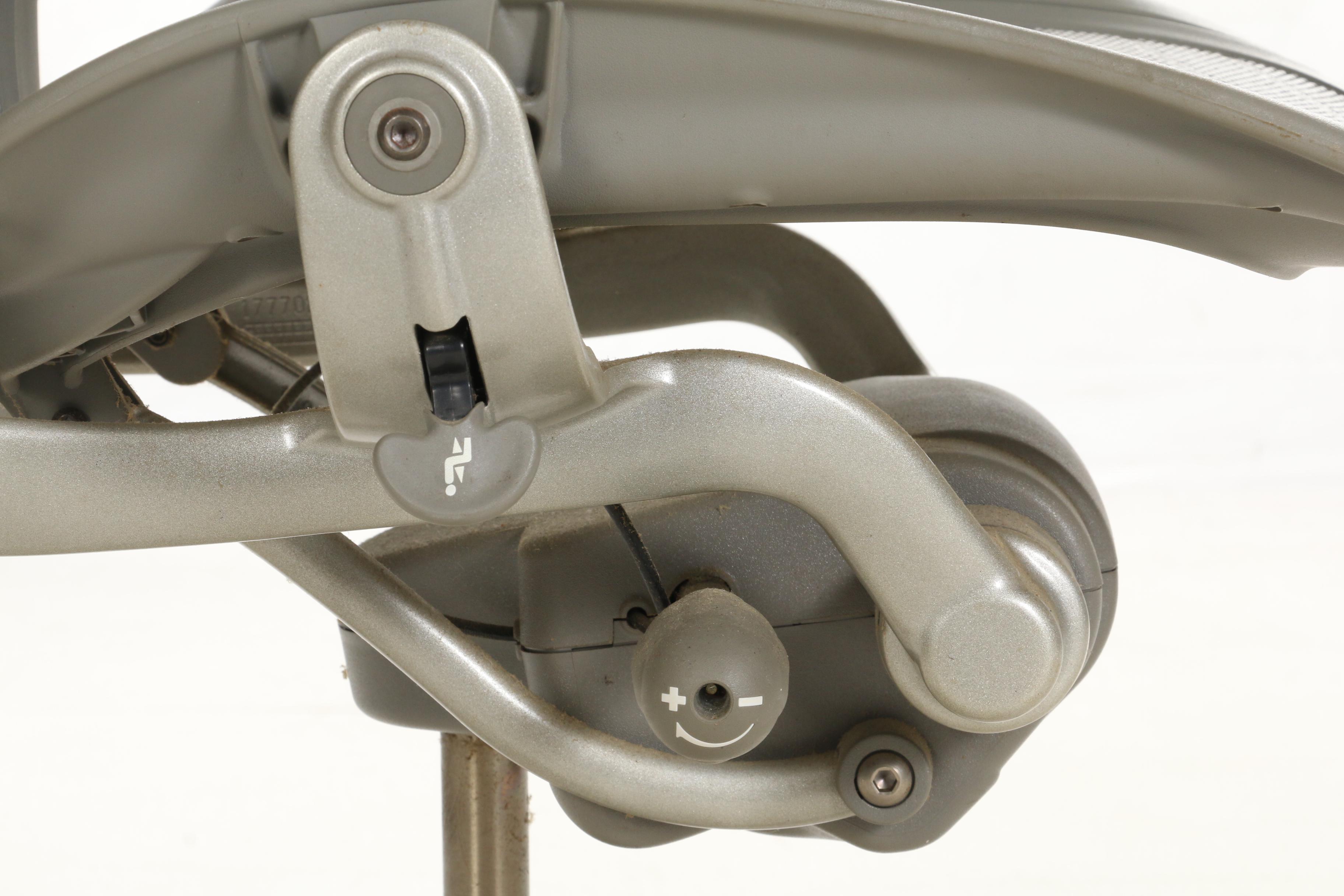 Herman Miller "Aeron" AE113AWC Grey Office Chair, 2006