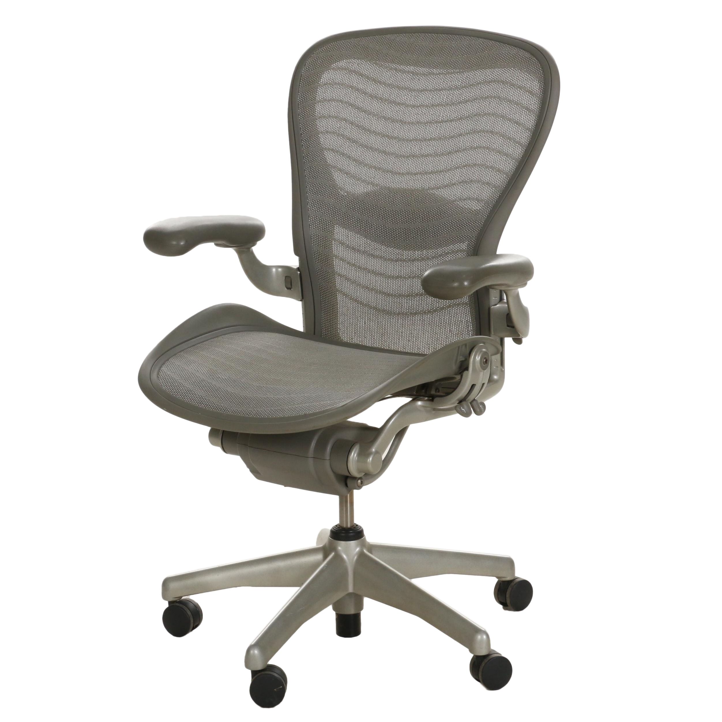 Herman Miller "Aeron" AE113AWC Grey Office Chair, 2006