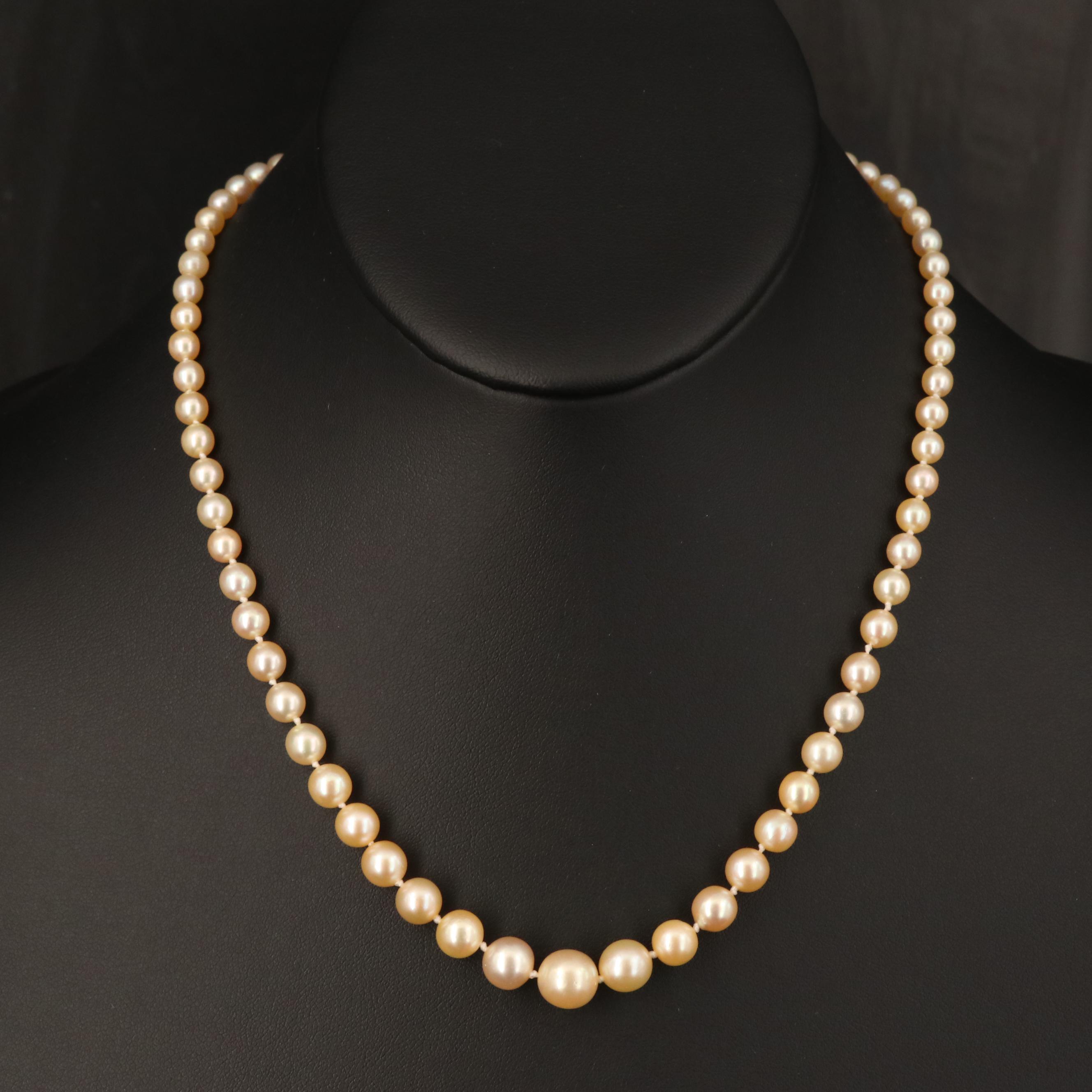 French Mellerio dits Meller Pearl Necklace with Platinum 1.00 CTW Diamond Clasp