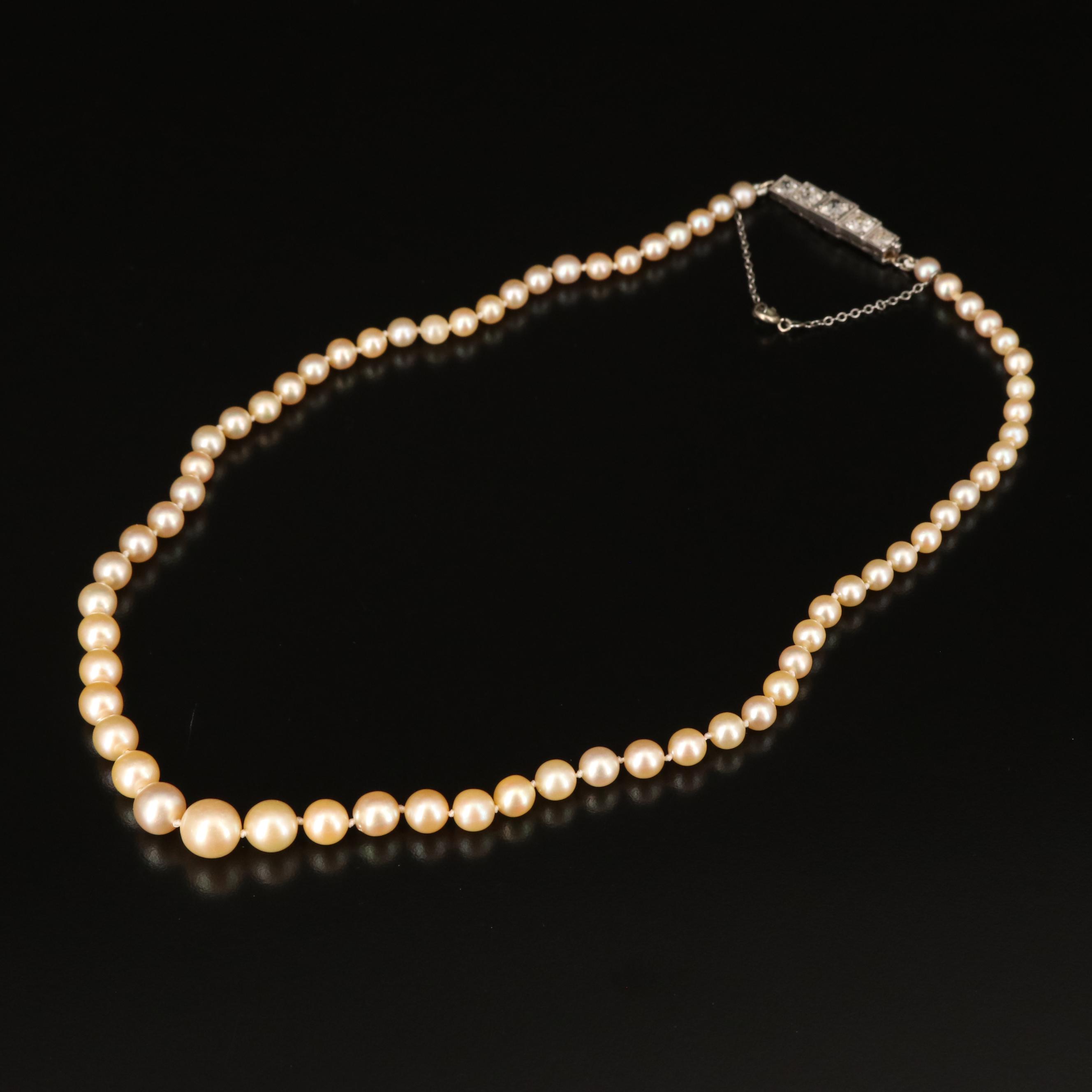 French Mellerio dits Meller Pearl Necklace with Platinum 1.00 CTW Diamond Clasp