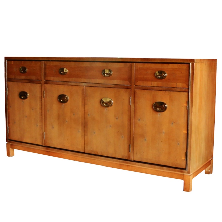 Hickory Manufacturing Co. Alder Banded Sideboard, Mid to Late 20th Century