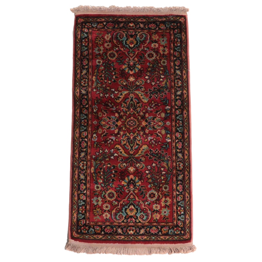 2'3 x 4'10 Machine Made Persian Sarouk Style Accent Rug