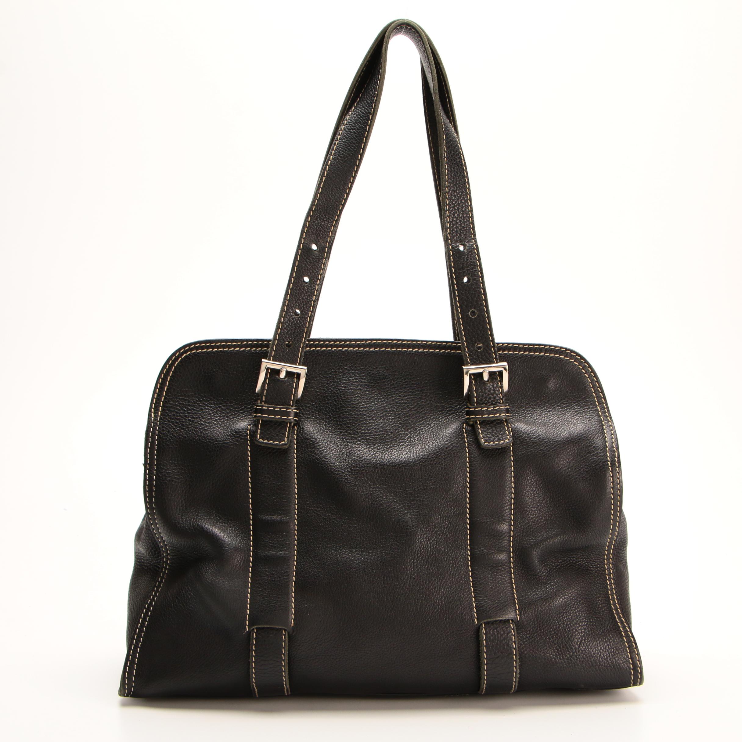 Prada Shoulder Bag in Black Daino Leather with Contrasting Topstitching