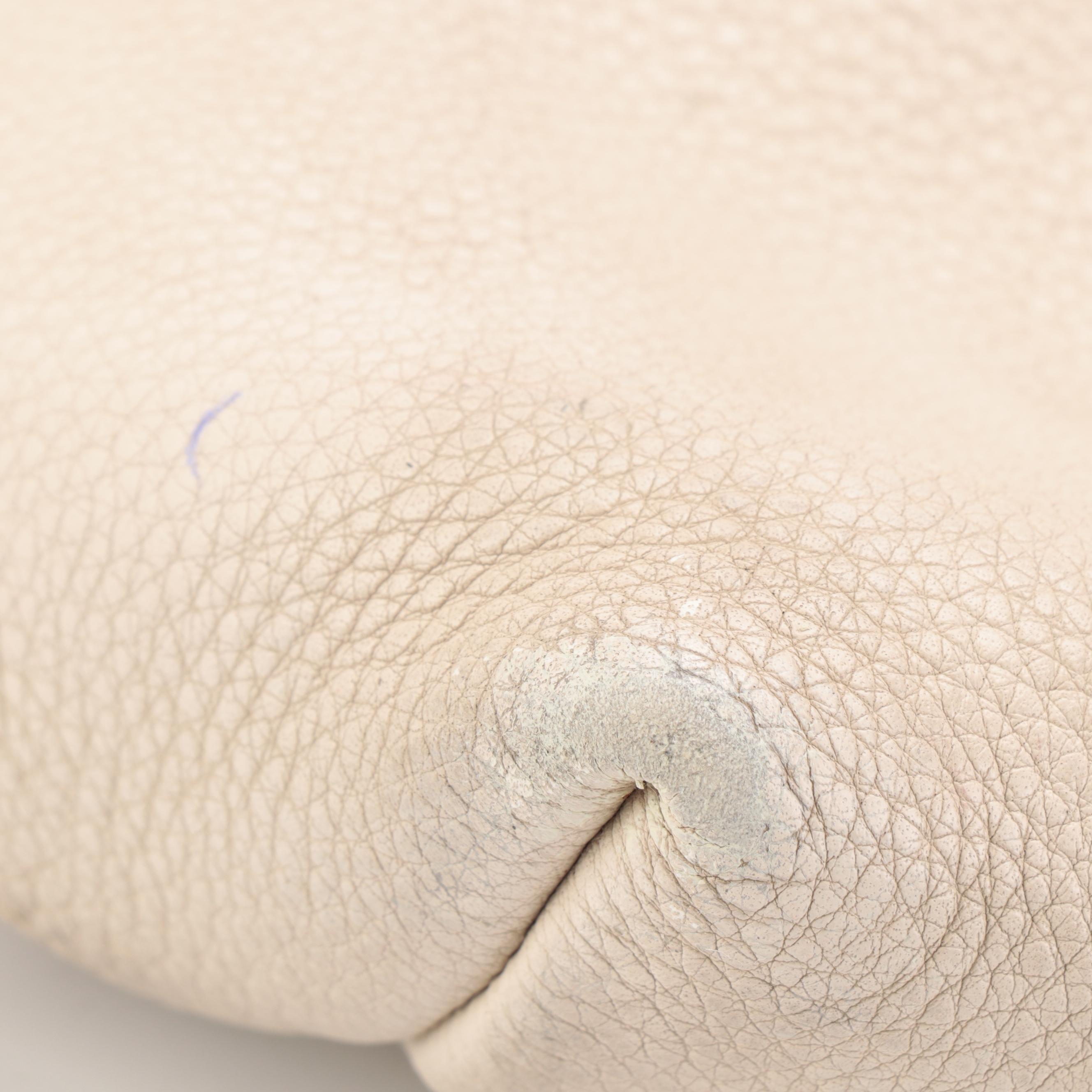 Prada Tote Bag in Pebbled Leather with Detachable Shoulder Strap