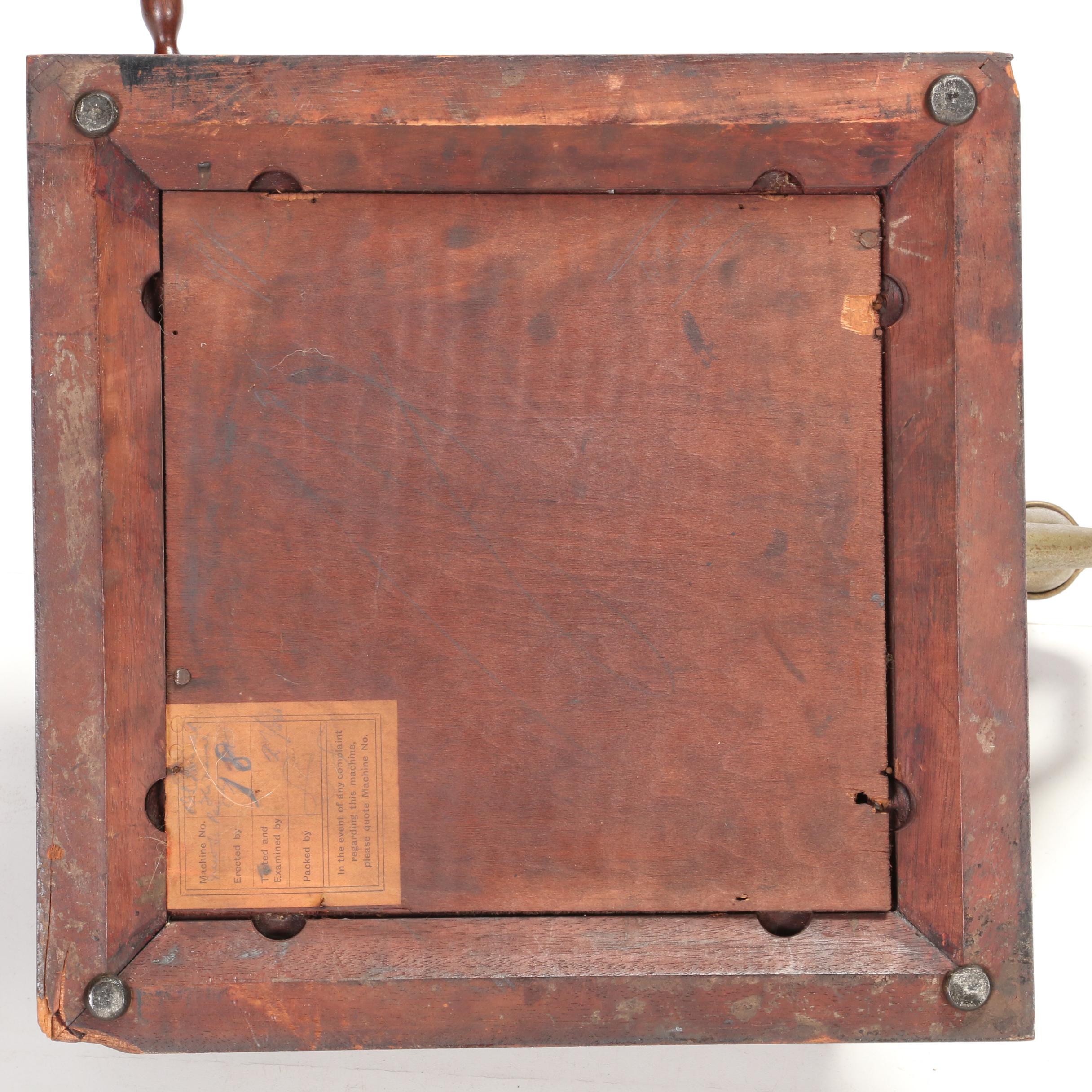 Gramophone Intermediate Monarch Wind Up 78 Record Player with Horn, ca 1908