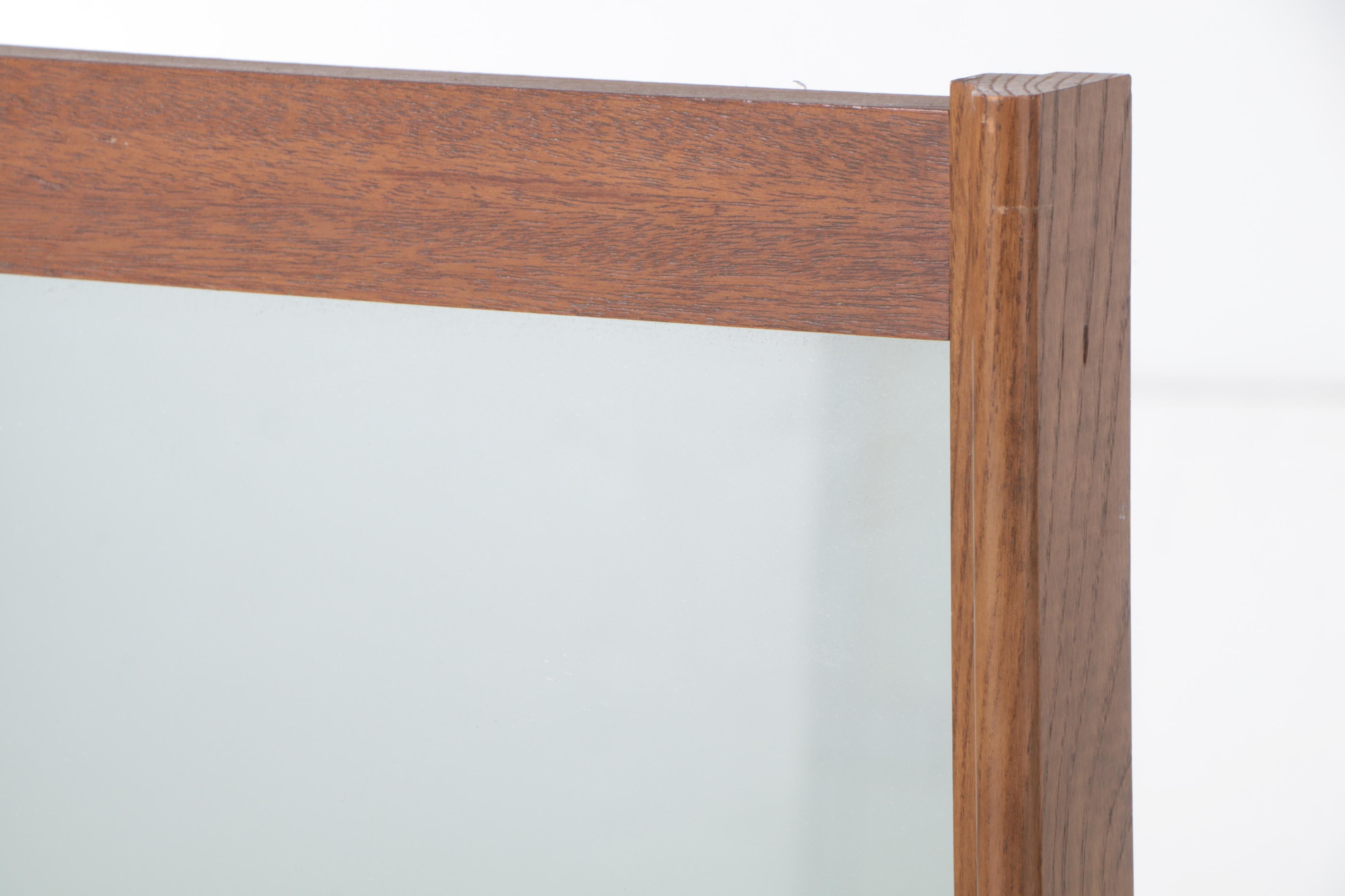 Bassett "Gala" Mid Century Modern Mahogany Six-Drawer Dresser and Nightstand