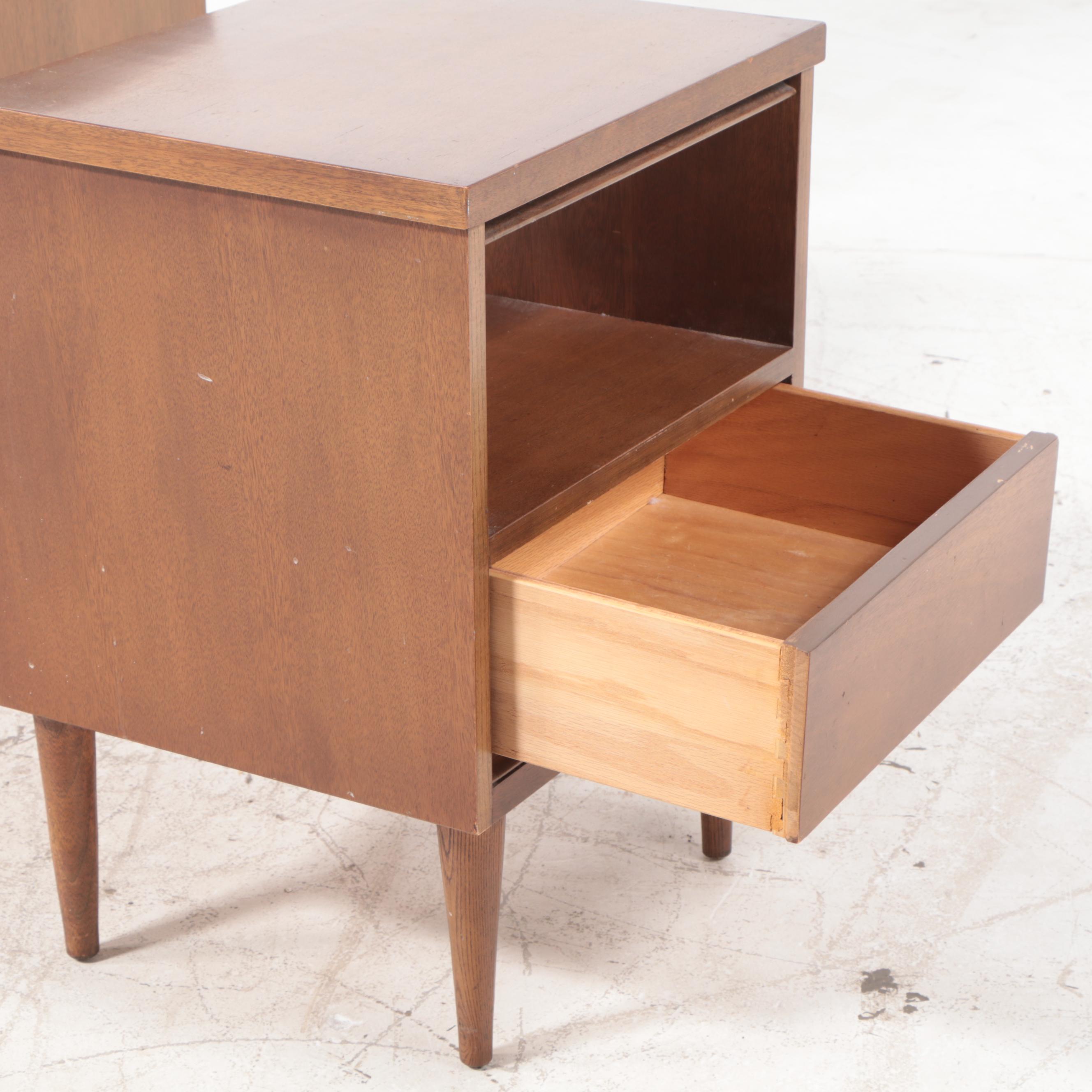 Bassett "Gala" Mid Century Modern Mahogany Six-Drawer Dresser and Nightstand