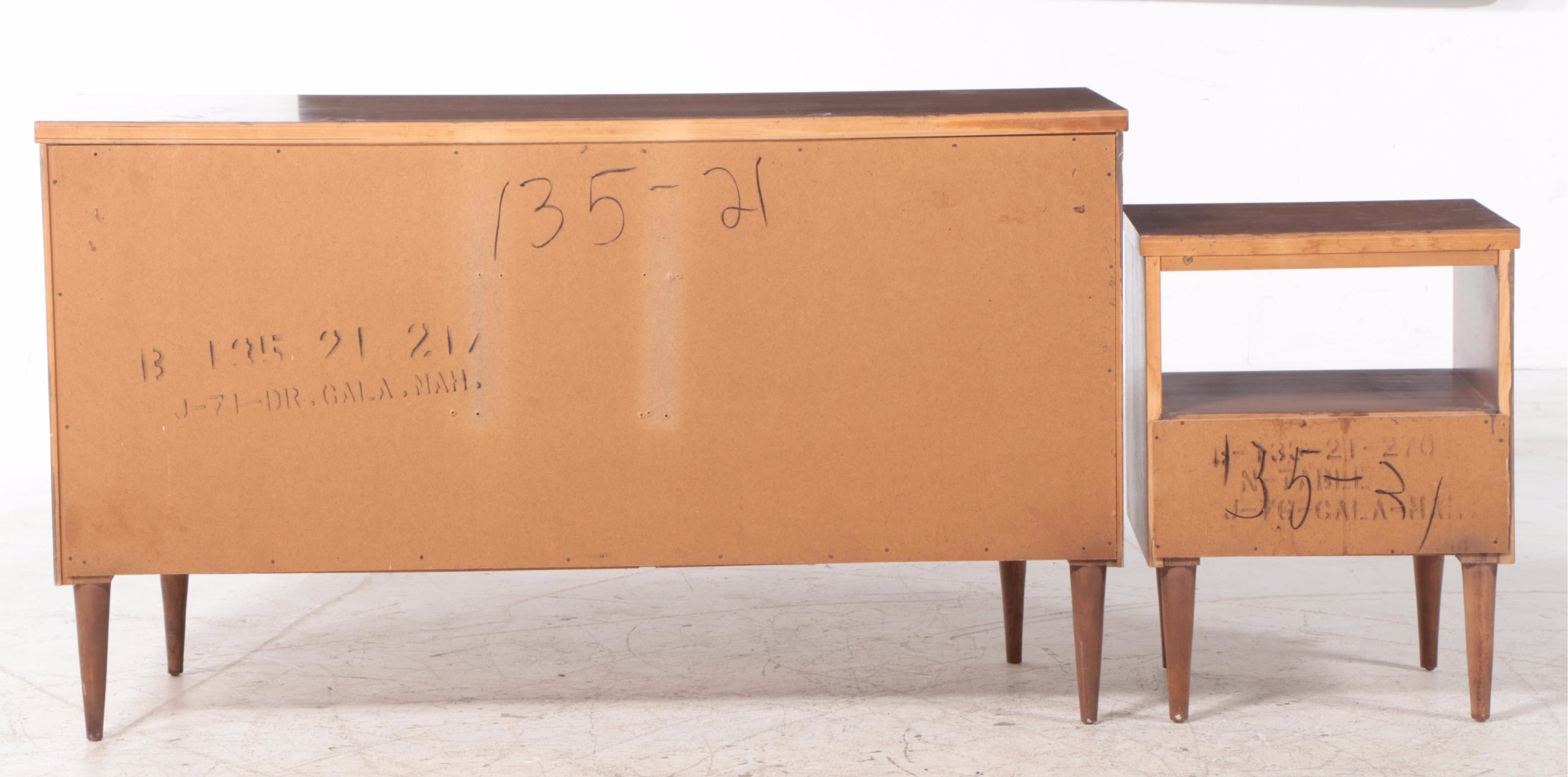 Bassett "Gala" Mid Century Modern Mahogany Six-Drawer Dresser and Nightstand