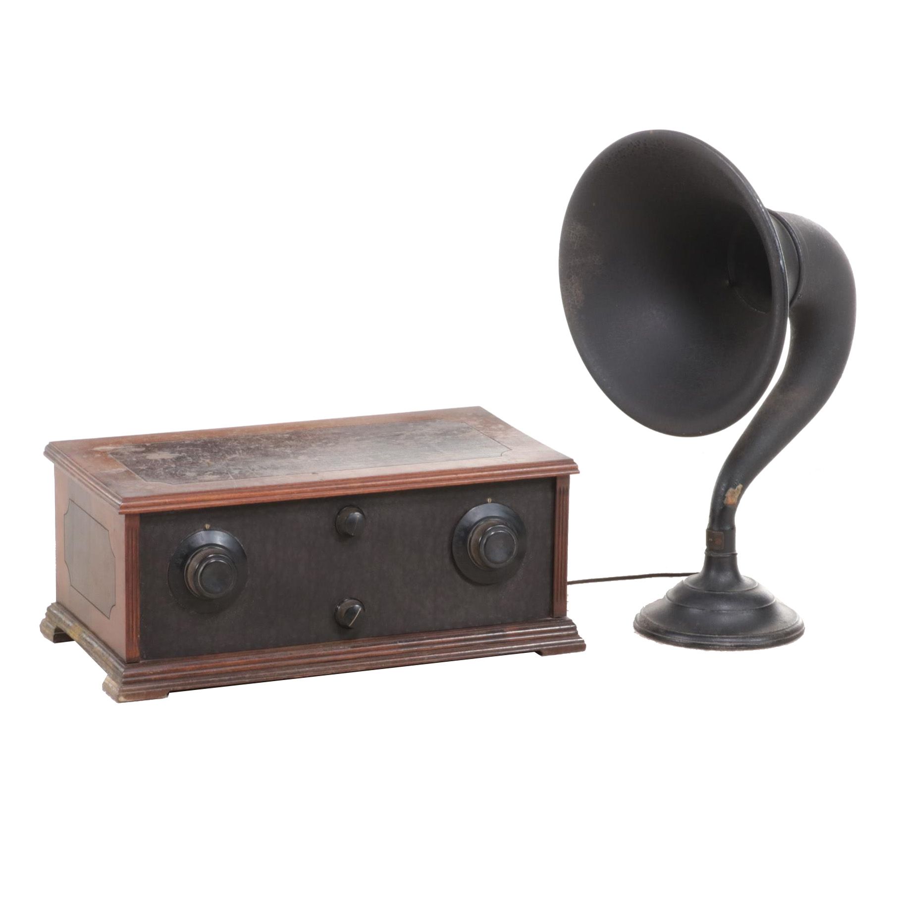 Simpli-Dyne Five-Tube Radio Receiver and Atwater Kent Horn Speaker, Early 20th C
