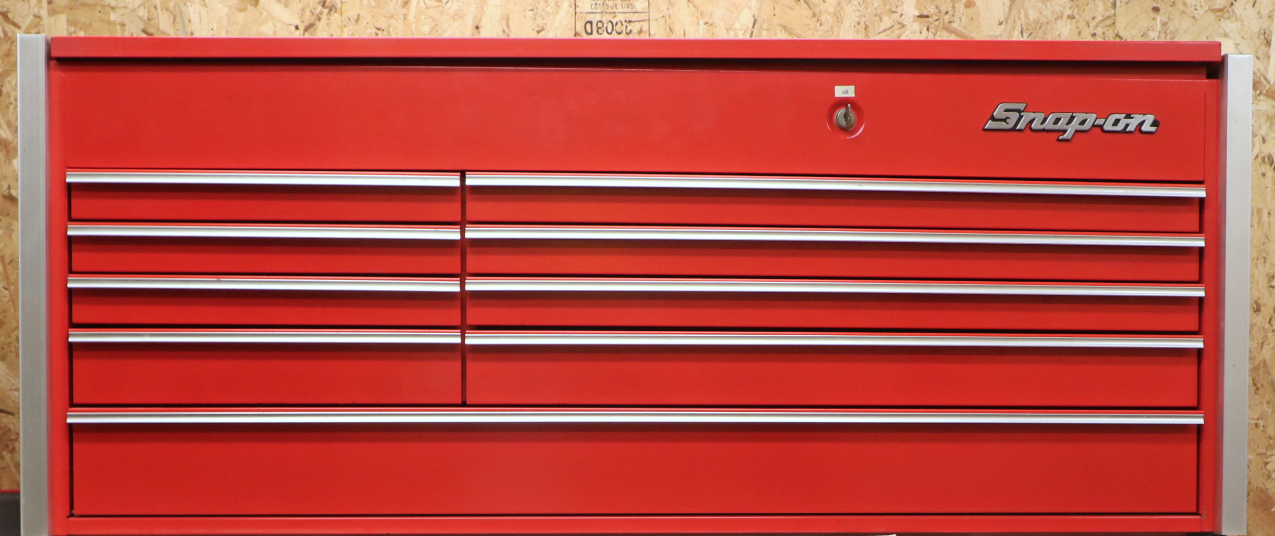 Snap-on Locking 9-Drawer Flip Top Tool Chest