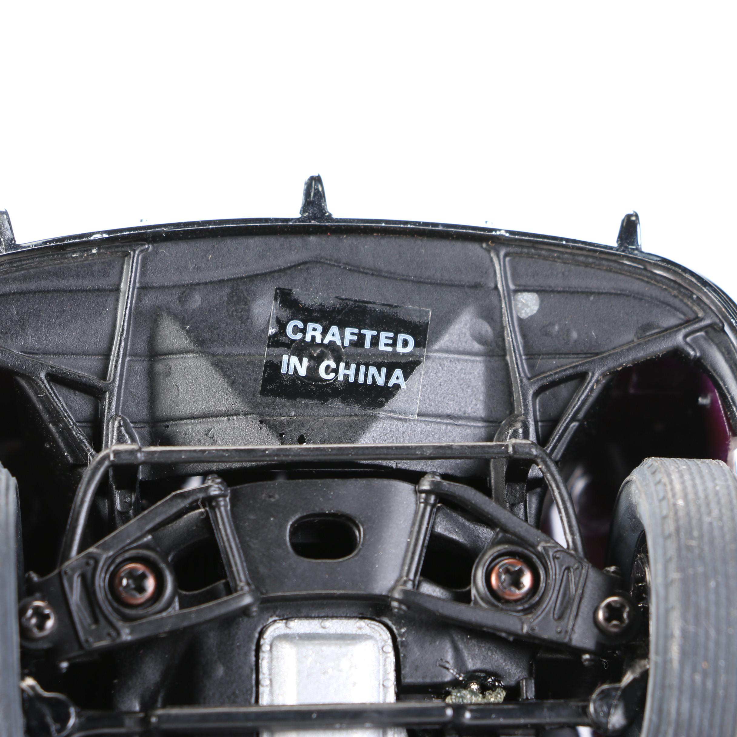 The Danbury Mint Chrysler Town & Country and New Yorker Diecast Metal Cars