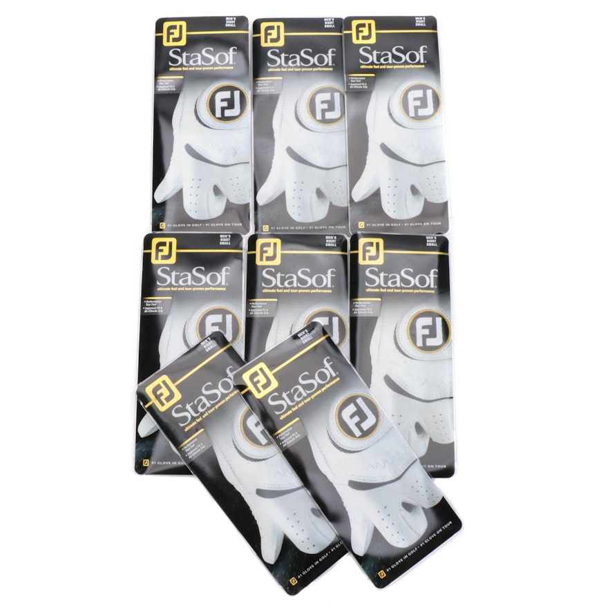 Men's FootJoy StaSof Right Hand Golf Gloves in White Leather