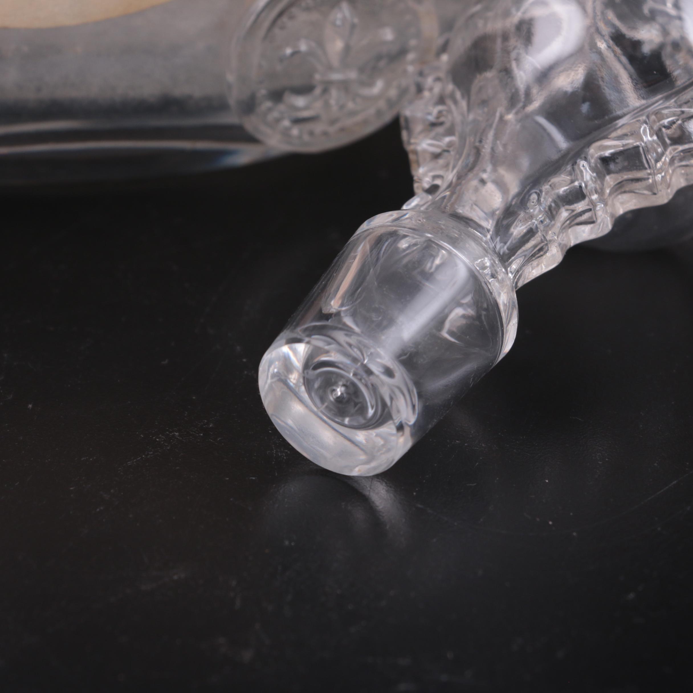 Baccarat for Rémy Martin Louis XIII Crystal Cognac Bottle, Mid-20th Century