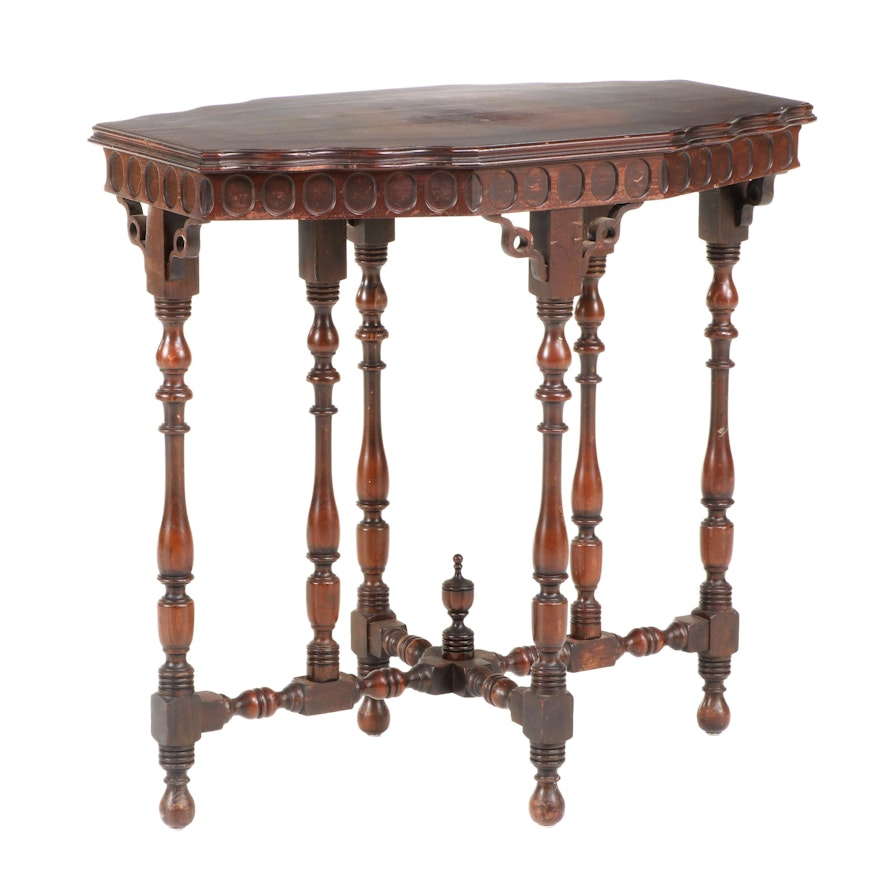 Queen Anne Style Figured Walnut and Mahogany-Crossbanded Side Table