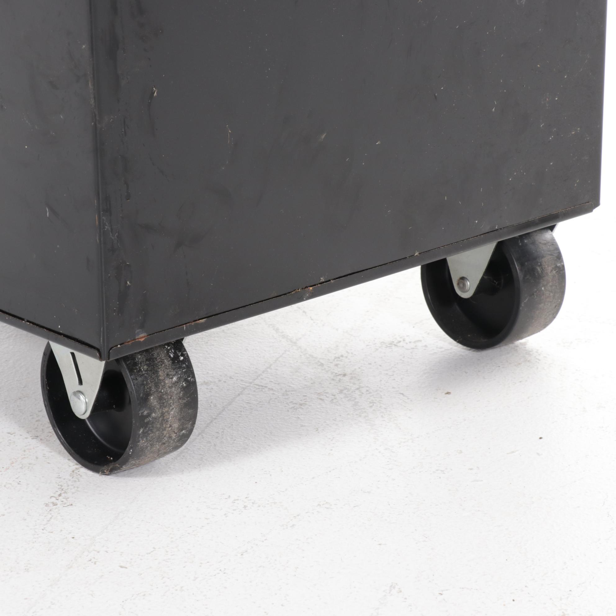 Craftsman Black Tool Chest on Wheels with Tools