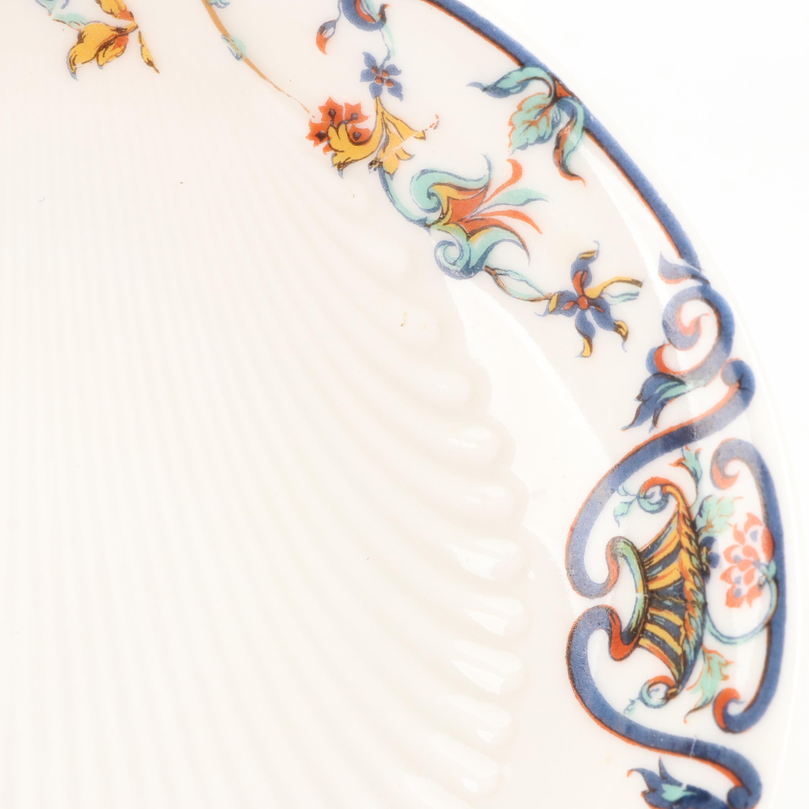 Haviland "Marguerite" Shell-Shaped Porcelain Bowl, Mid-20th Century