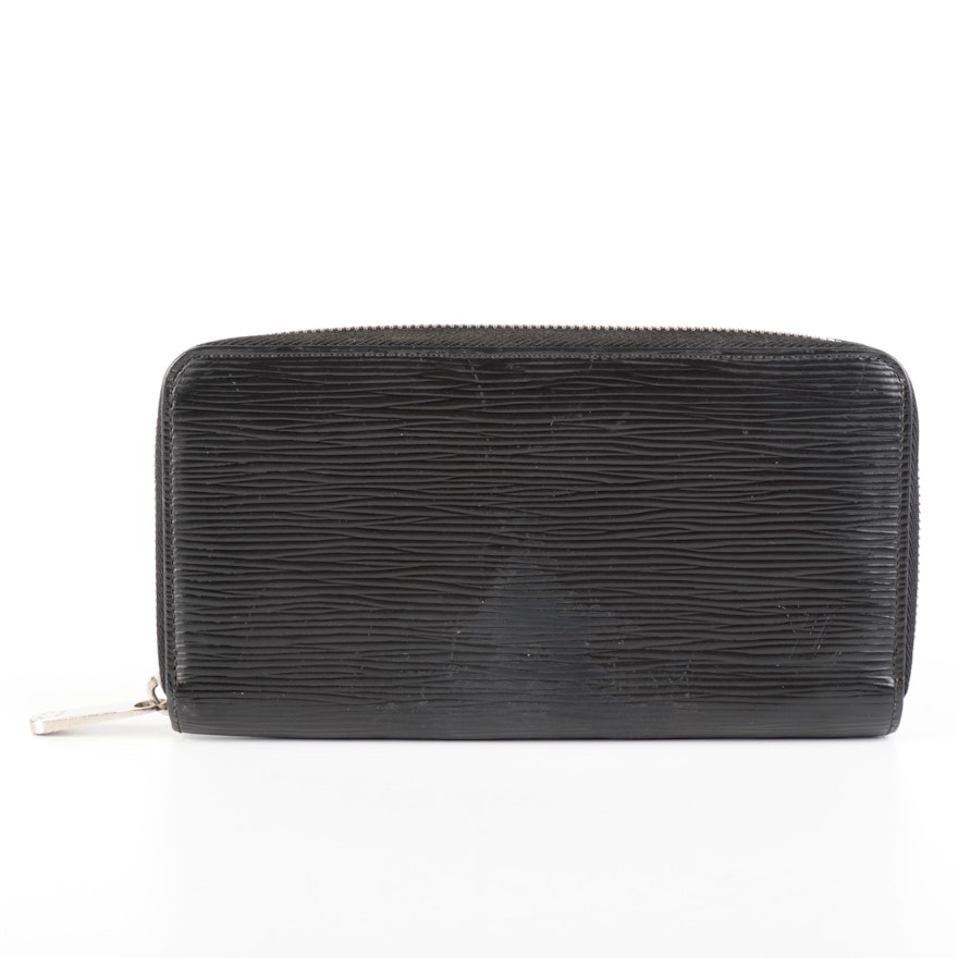 Louis Vuitton Zippy Wallet in Noir Epi Leather